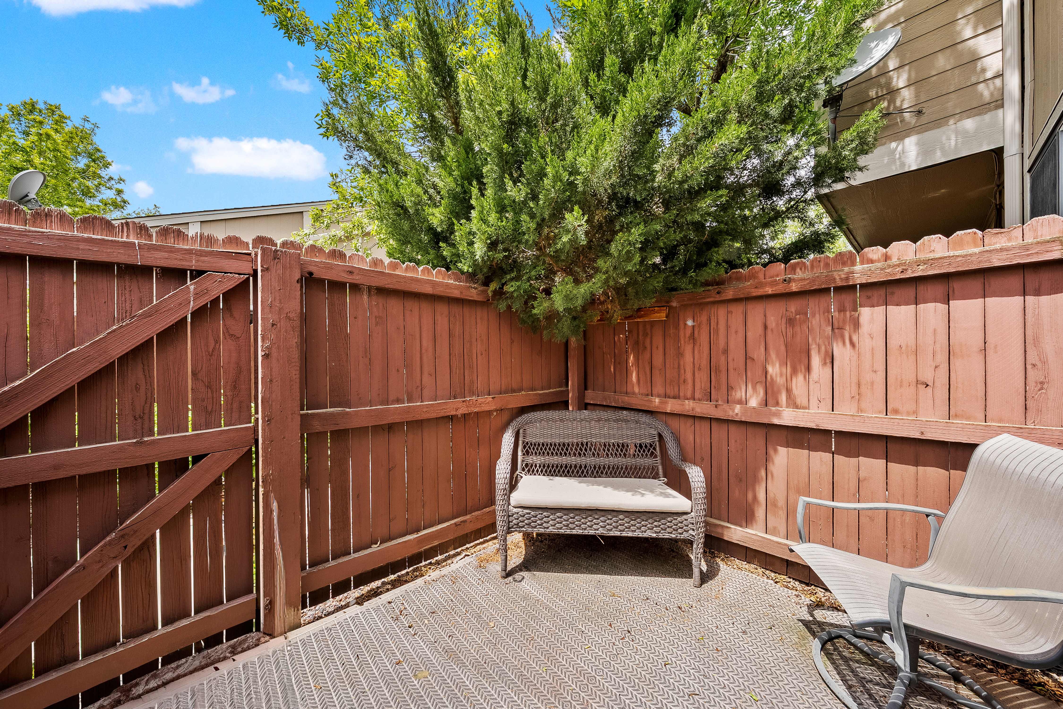  Affordable Townhome in the Highly Desired Table Mountain Heights Community - 物件實景