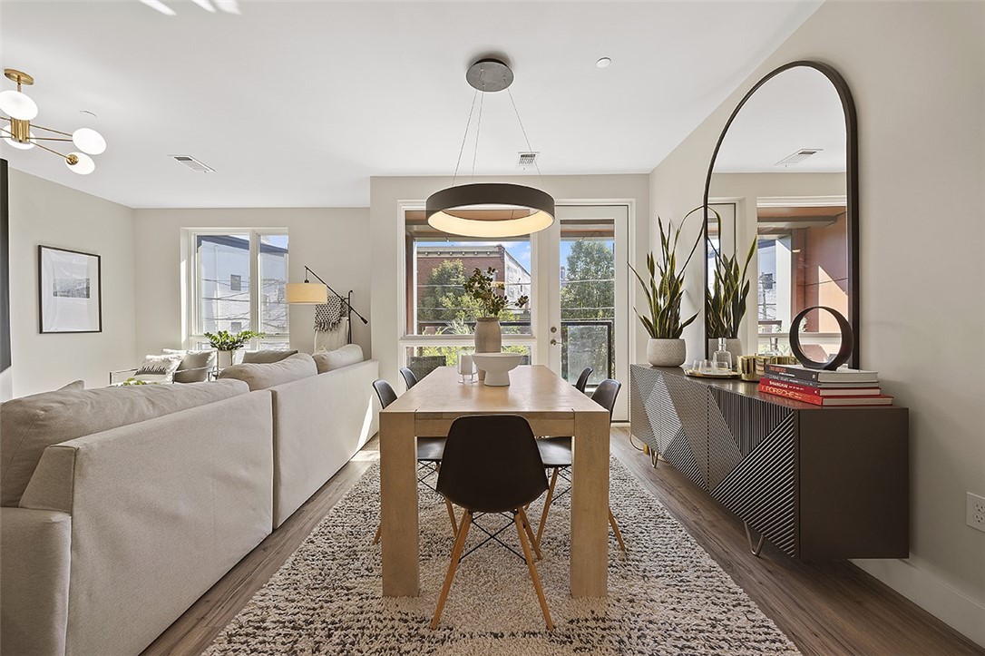 Lawrenceville, Pennsylvania, 15201, United States, 2 Bedrooms Bedrooms, ,2 BathroomsBathrooms,Residential,For Sale,1960750