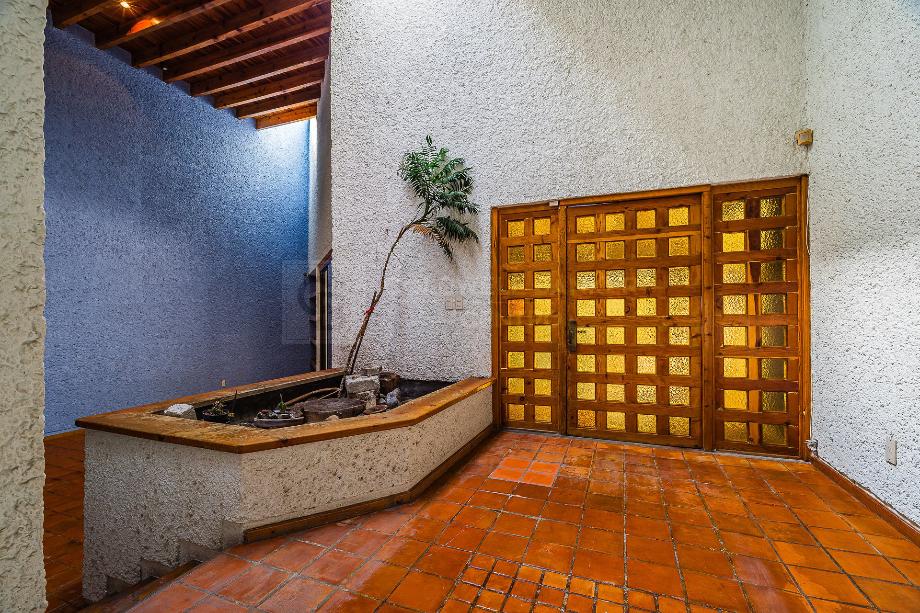 Querétaro, Querétaro, 76100, Mexico, 3 Bedrooms Bedrooms, ,3 BathroomsBathrooms,Residential,For Sale,1965428