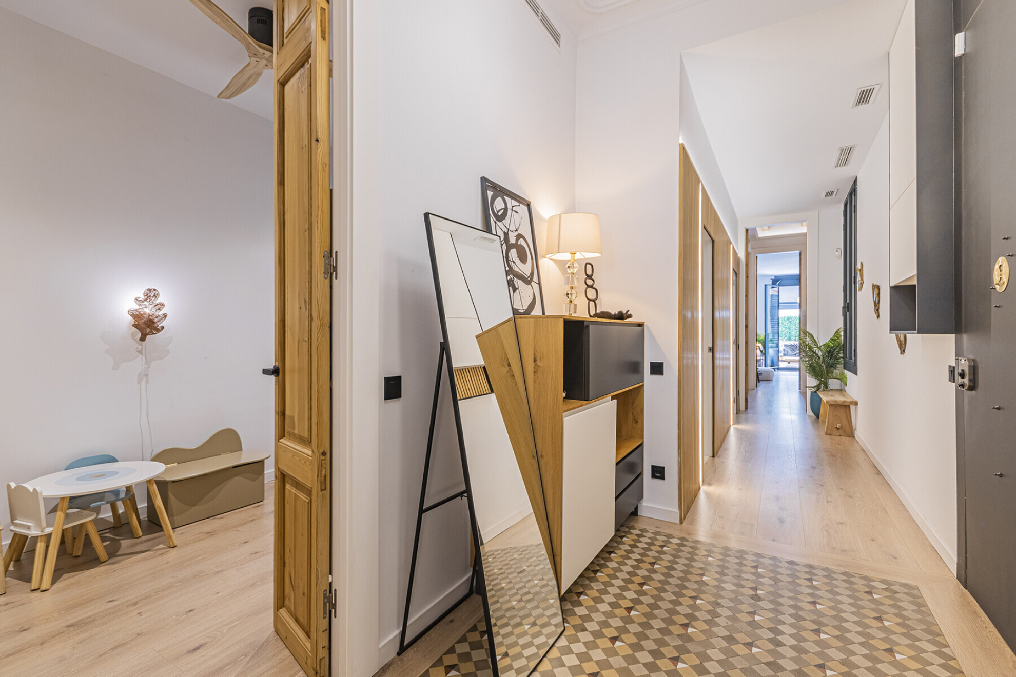 Spectacular main apartment with terrace in Eixample Derecho - 物件實景