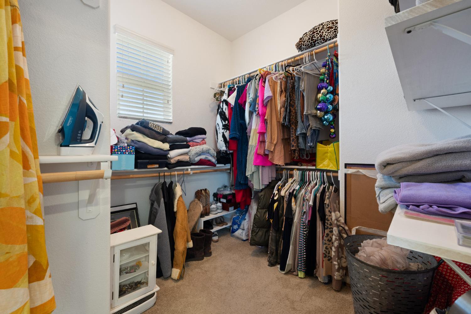 Oakdale, California, 95361, United States, 4 Bedrooms Bedrooms, ,4 BathroomsBathrooms,Residential,For Sale,2011319