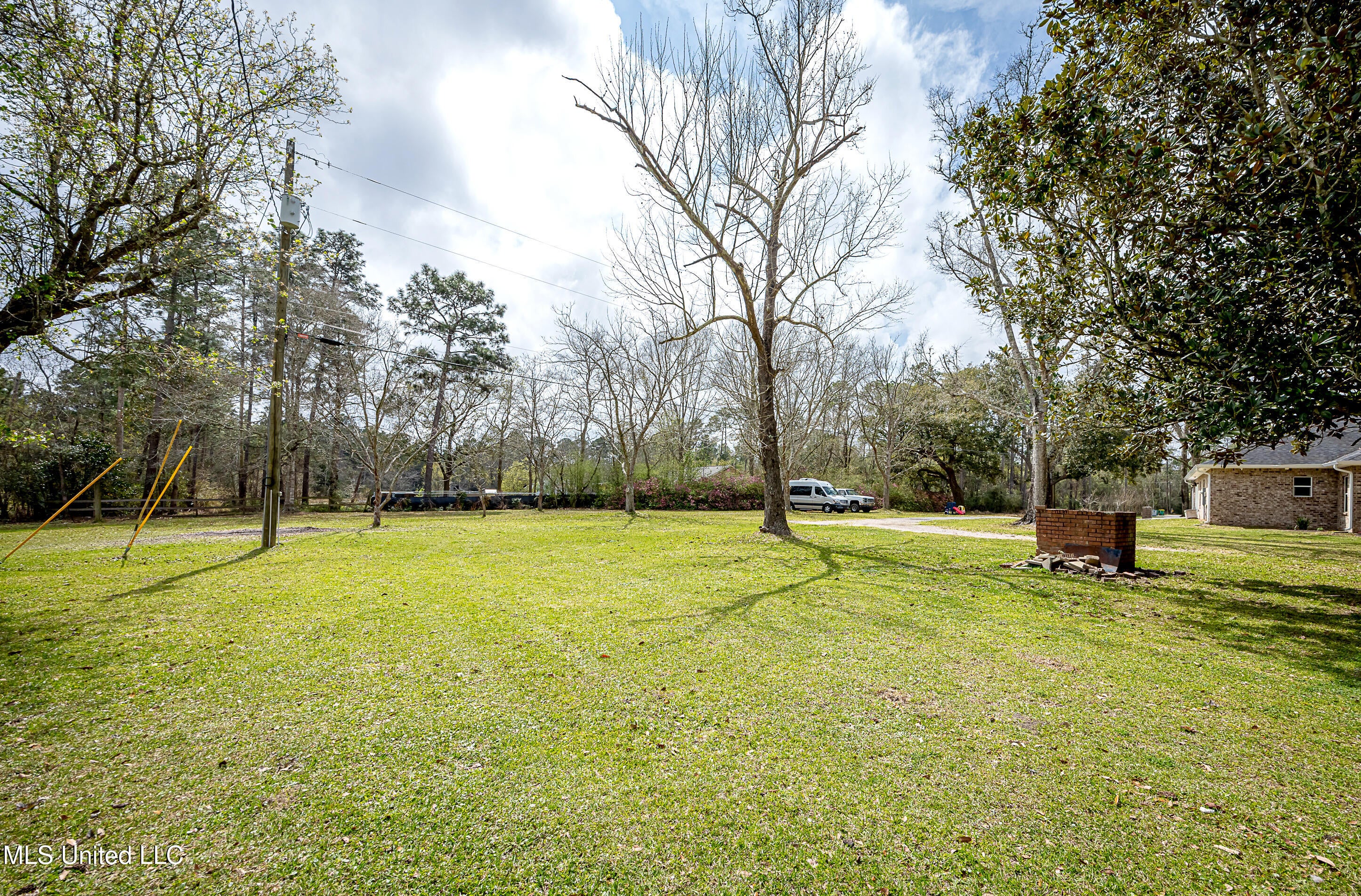 Vancleave, Mississippi, 39565, United States, 4 Bedrooms Bedrooms, ,2 BathroomsBathrooms,Residential,For Sale,1927401