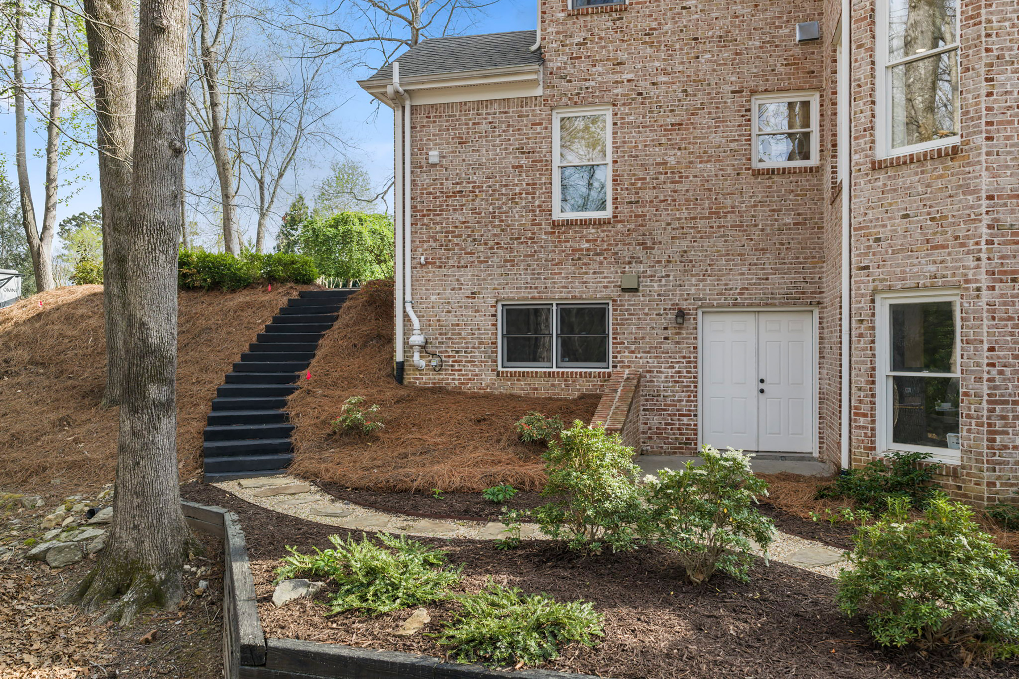  Meticulously Updated Milton Home - 物件實景