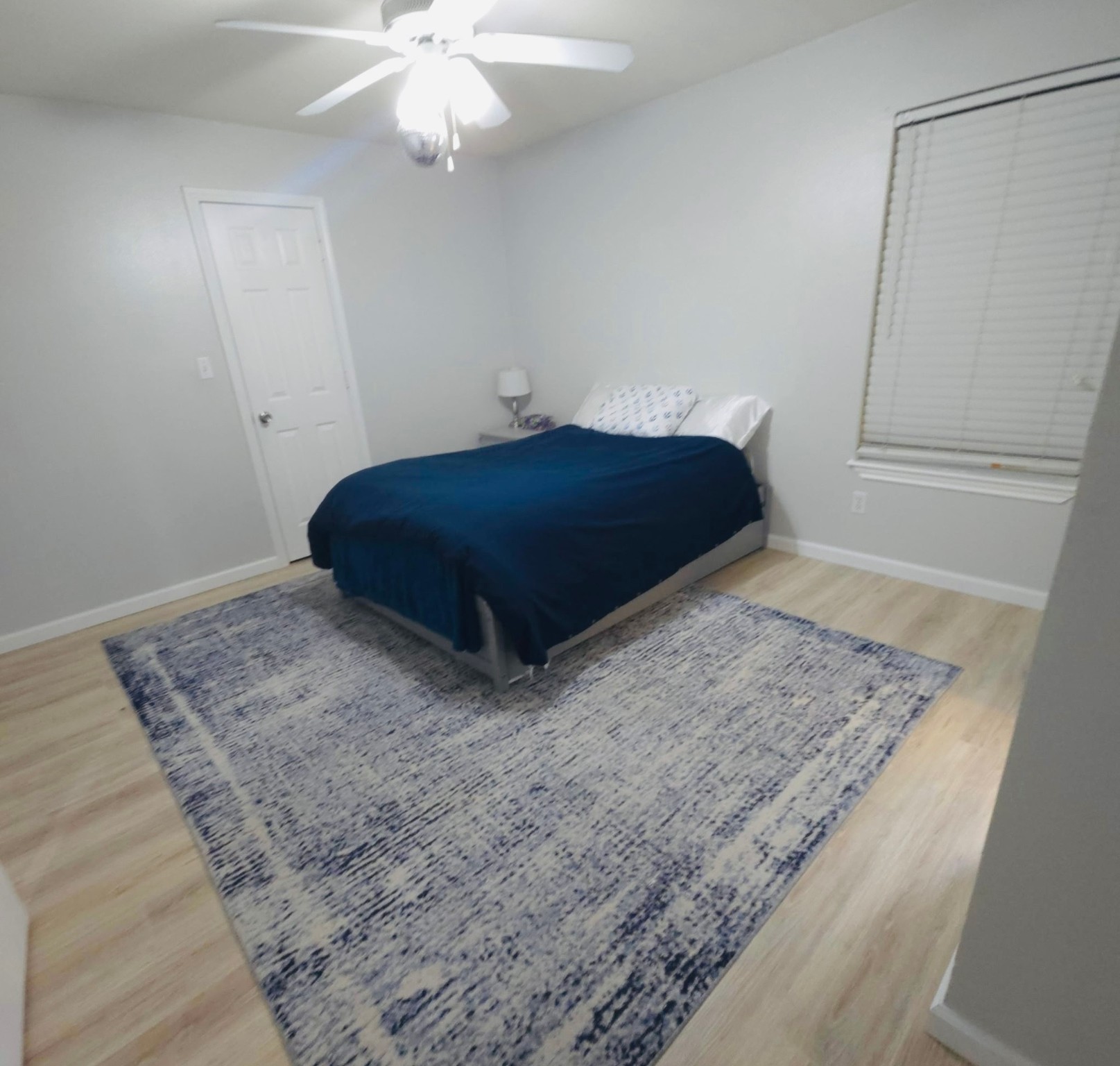 Talty, Texas, 75160, United States, 6 Bedrooms Bedrooms, ,4 BathroomsBathrooms,Residential,For Sale,1970411