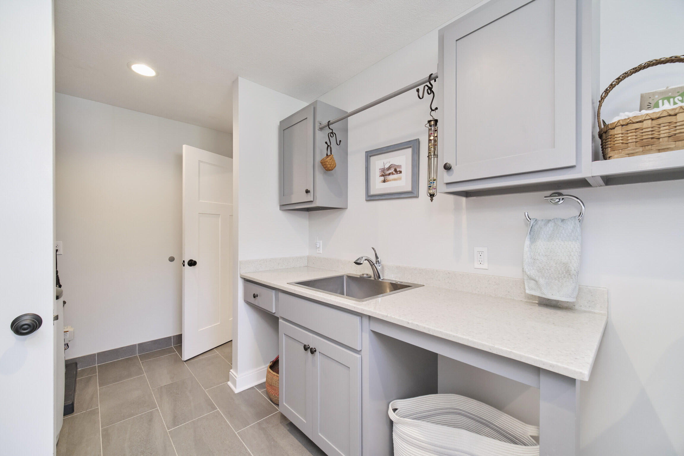 Manistee, Michigan, 49660, United States, 3 Bedrooms Bedrooms, ,2 BathroomsBathrooms,Residential,For Sale,2049083