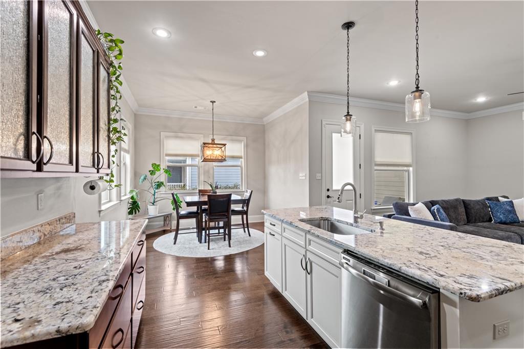 New Orleans, Louisiana, 70122, United States, 4 Bedrooms Bedrooms, ,4 BathroomsBathrooms,Residential,For Sale,1850074