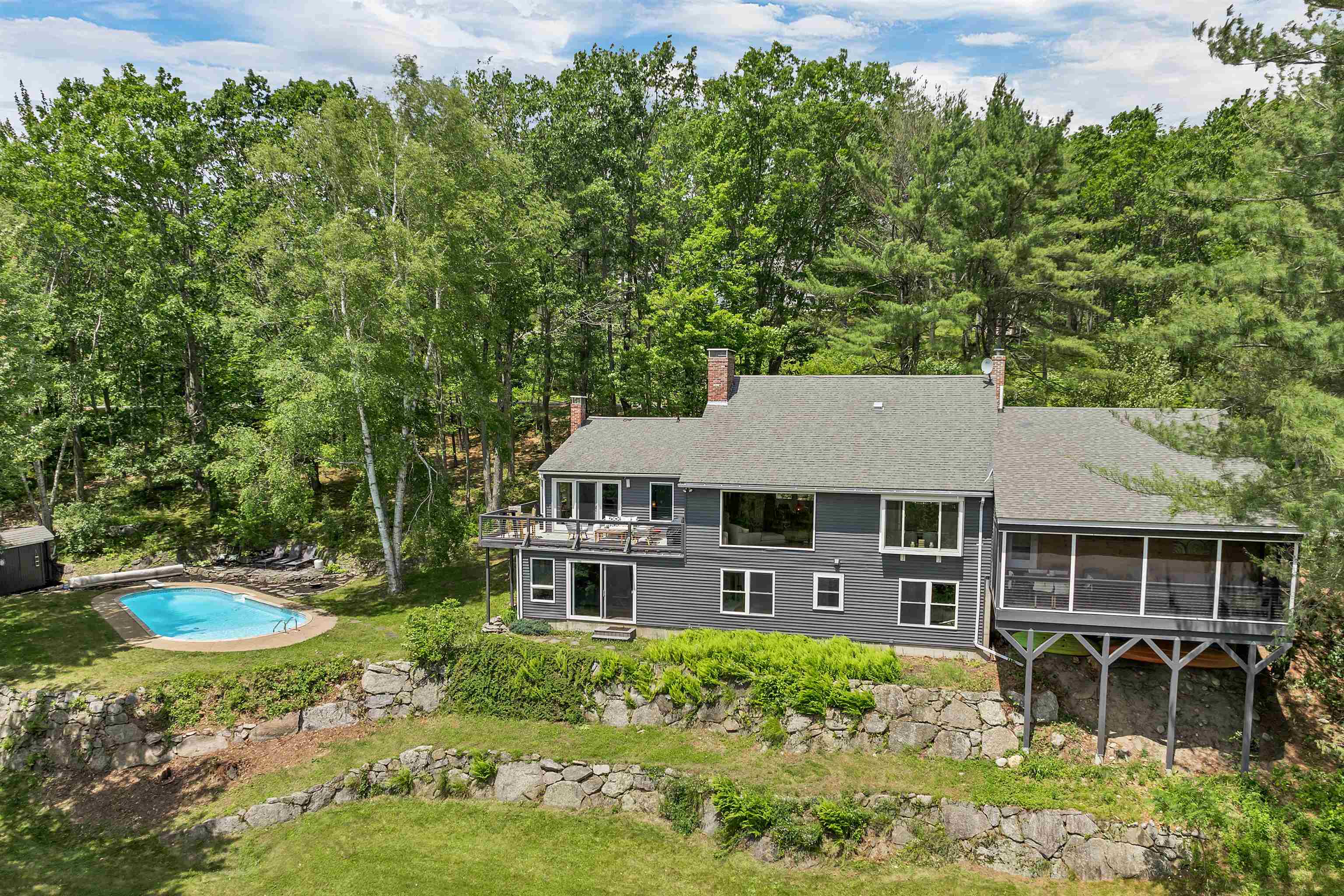 Meredith, New Hampshire, 03253, United States, 3 Bedrooms Bedrooms, ,2 BathroomsBathrooms,Residential,For Sale,1901230