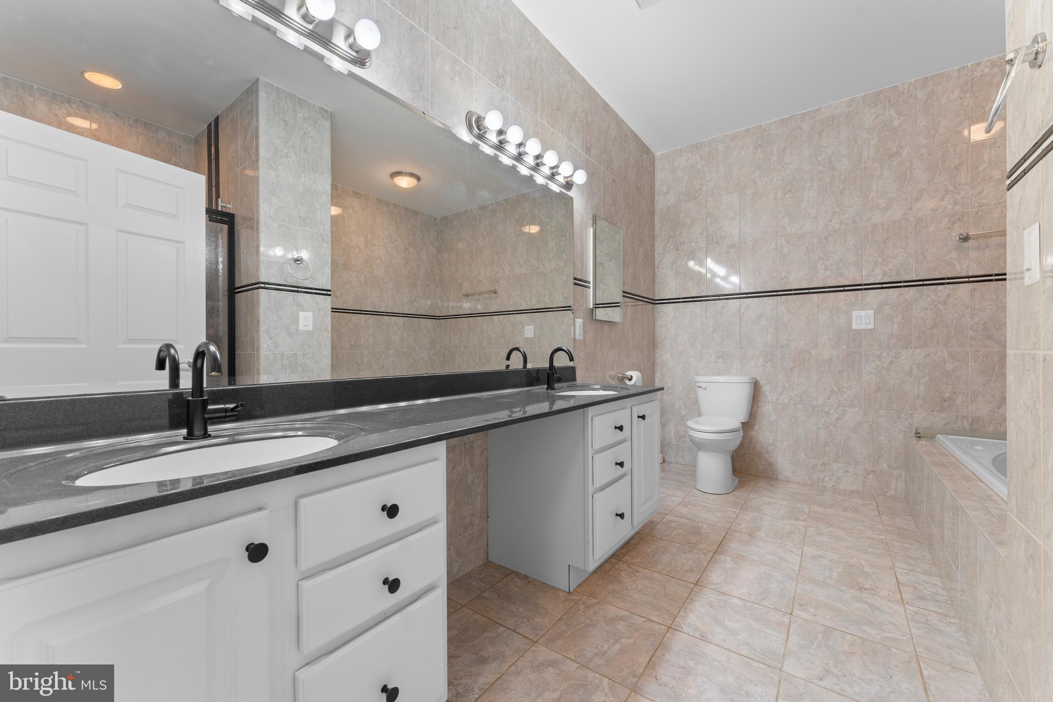 Reva, Virginia, 22735, United States, 4 Bedrooms Bedrooms, ,4 BathroomsBathrooms,Residential,For Sale,1983149