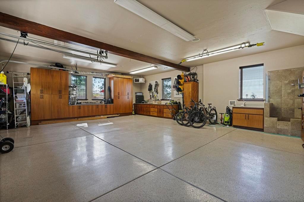 Durango, Colorado, 81301, United States, 4 Bedrooms Bedrooms, ,4 BathroomsBathrooms,Residential,For Sale,1938986