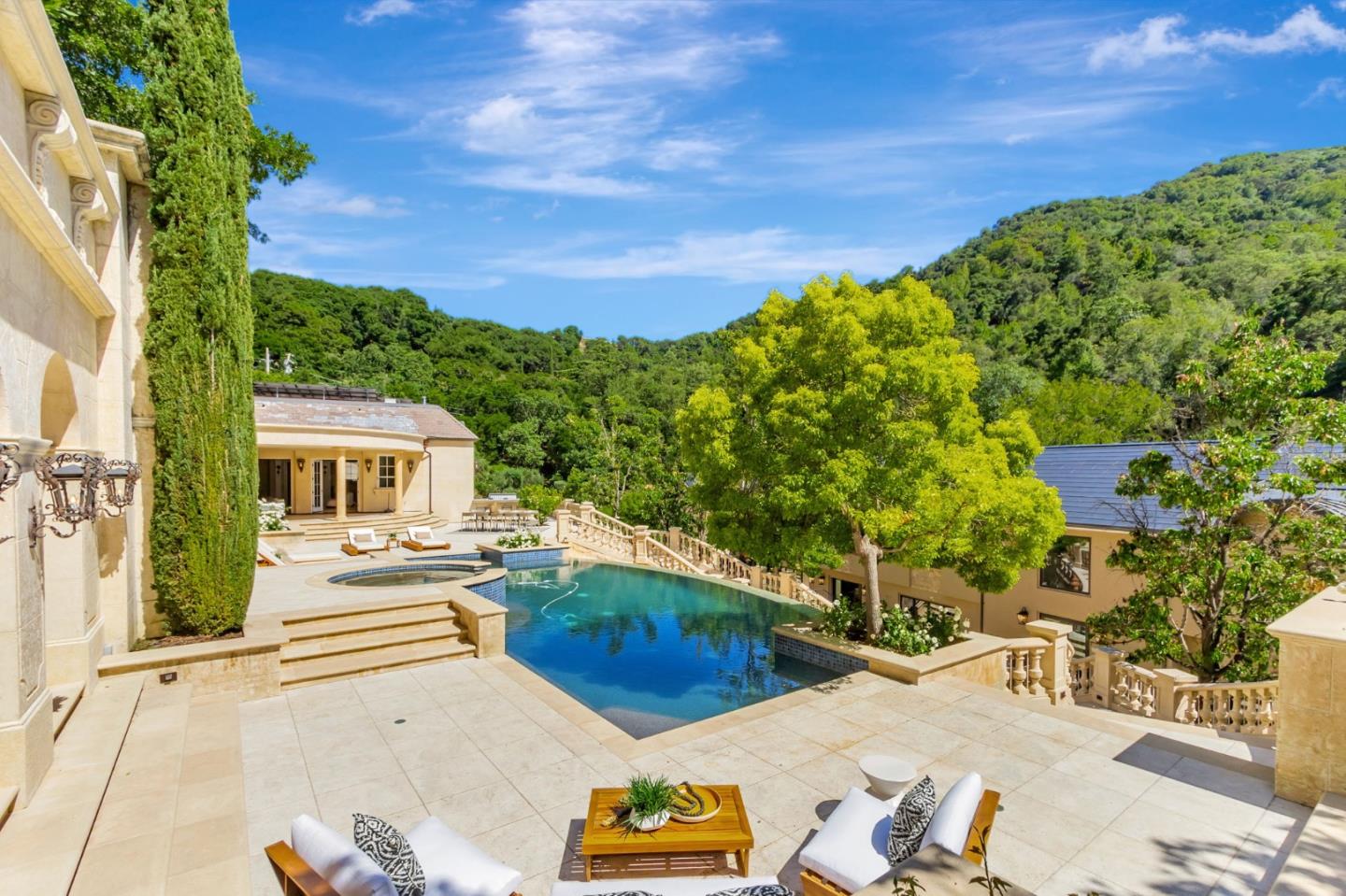 Los Gatos, California, 95032, United States, 8 Bedrooms Bedrooms, ,11 BathroomsBathrooms,Residential,For Sale,1855941