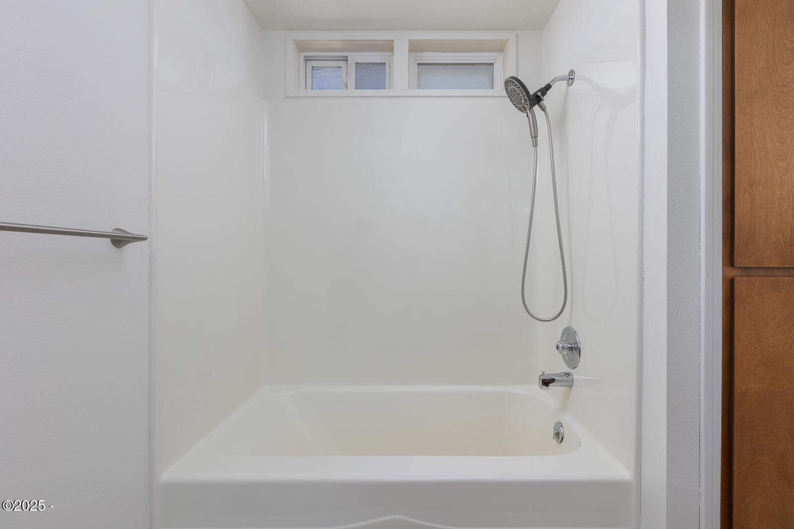 Lincoln City, Oregon, 97367, United States, 2 Bedrooms Bedrooms, ,2 BathroomsBathrooms,Residential,For Sale,1970339