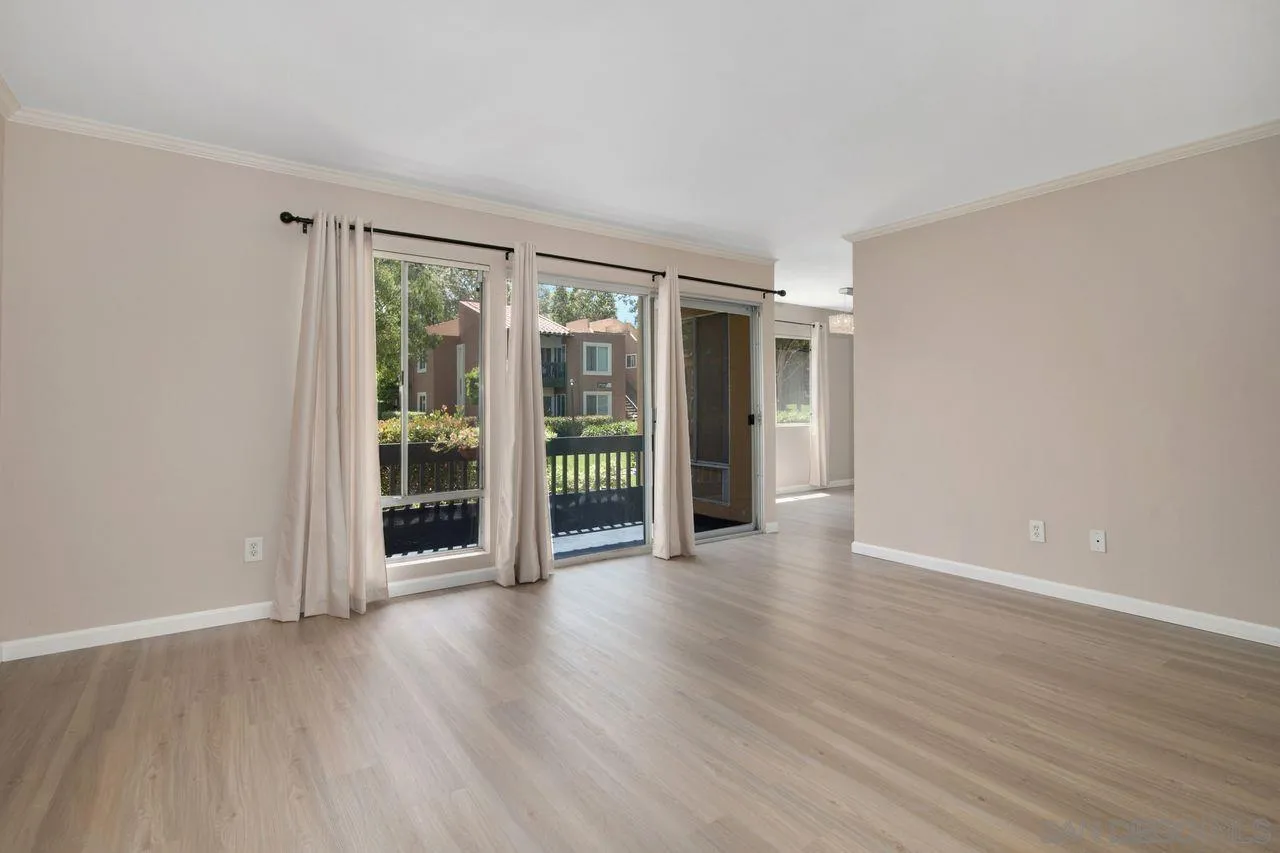 San Diego, California, 92127, United States, 2 Bedrooms Bedrooms, ,2 BathroomsBathrooms,Residential,For Sale,1950197