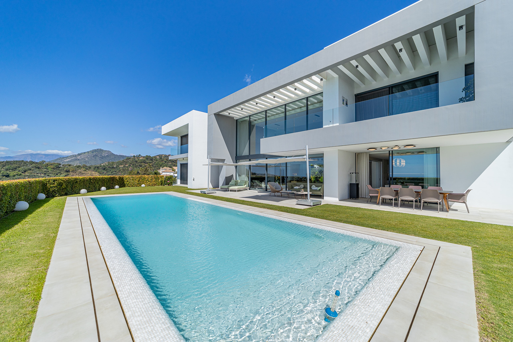 Modern Luxury Frontline Golf Villa with Panoramic Sea Views