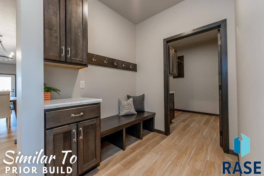 Sioux Falls, South Dakota, 57110, United States, 4 Bedrooms Bedrooms, ,2 BathroomsBathrooms,Residential,For Sale,1834808