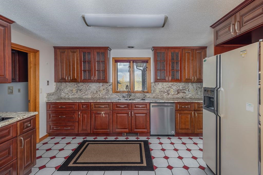 Bow, New Hampshire, 03304, United States, 4 Bedrooms Bedrooms, ,6 BathroomsBathrooms,Residential,For Sale,1989692