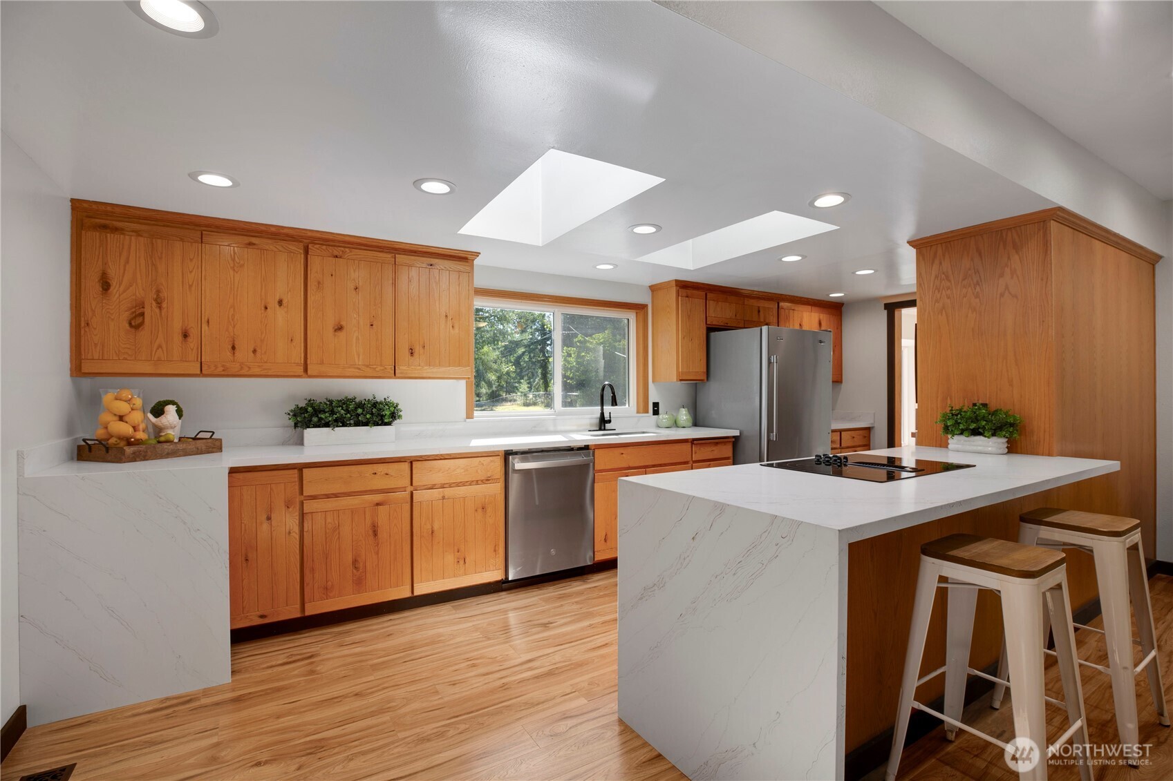 Maple Valley, Washington, 98038, United States, 3 Bedrooms Bedrooms, ,1 BathroomBathrooms,Residential,For Sale,1949722