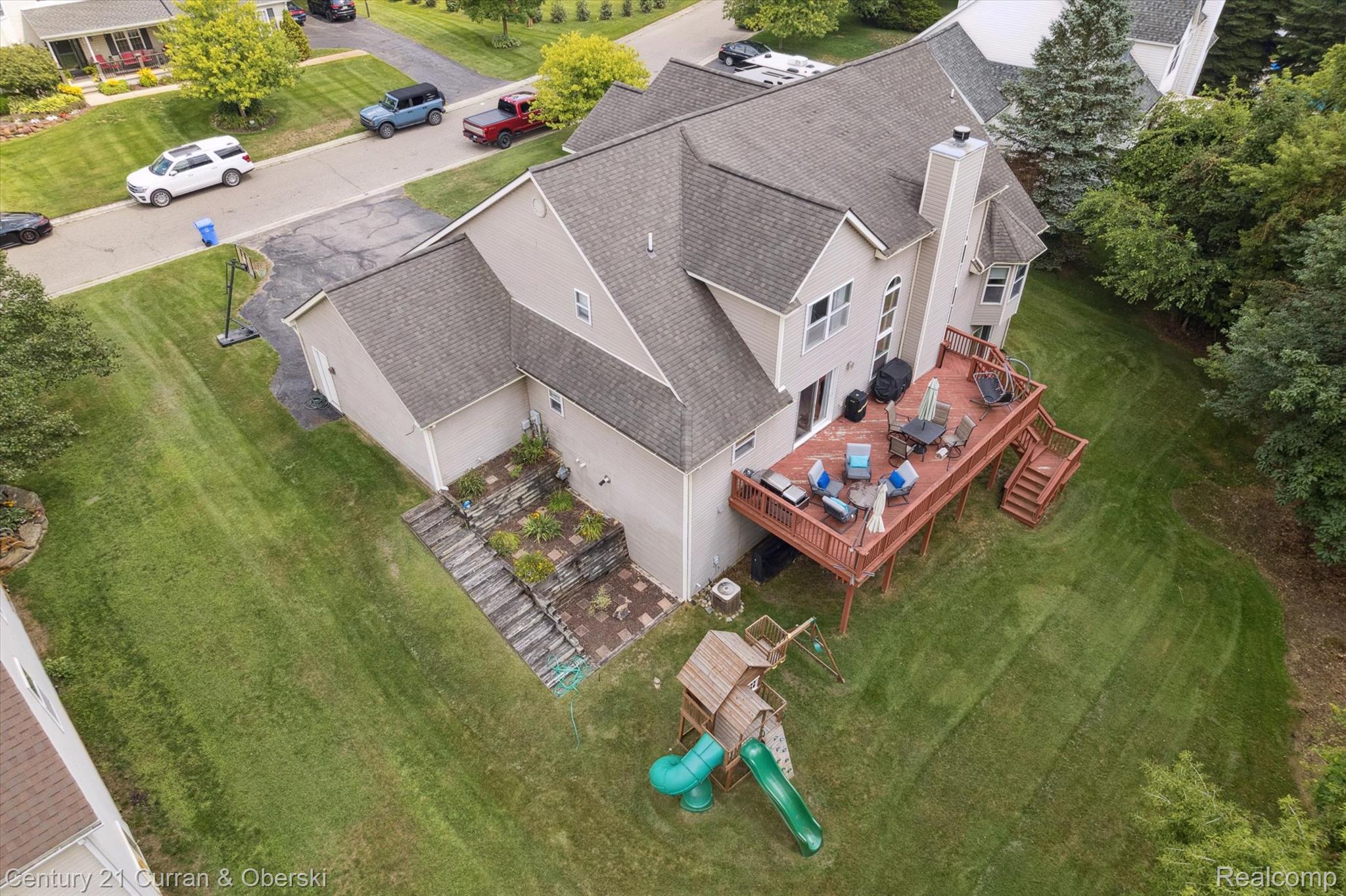 Commerce Charter Township, Michigan, 48382, United States, 4 Bedrooms Bedrooms, ,4 BathroomsBathrooms,Residential,For Sale,1916124