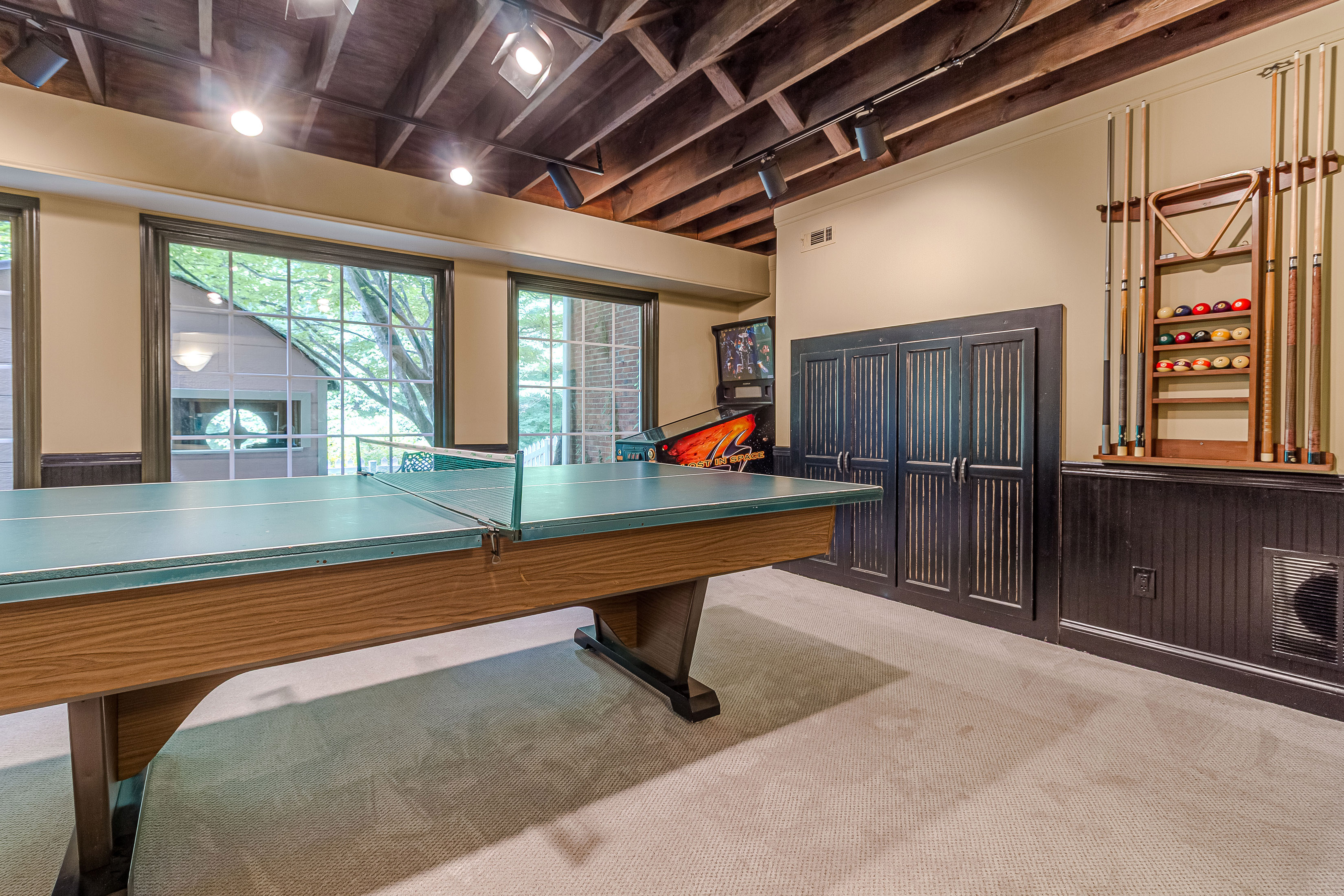  One-Of-A-Kind Exceptional Custom-Built Residence - 物件實景