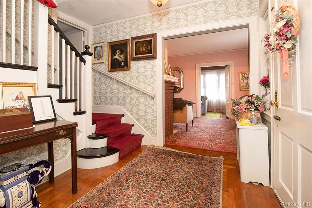 Beechhurst, New York, 11357, United States, 4 Bedrooms Bedrooms, ,1 BathroomBathrooms,Residential,For Sale,1973766