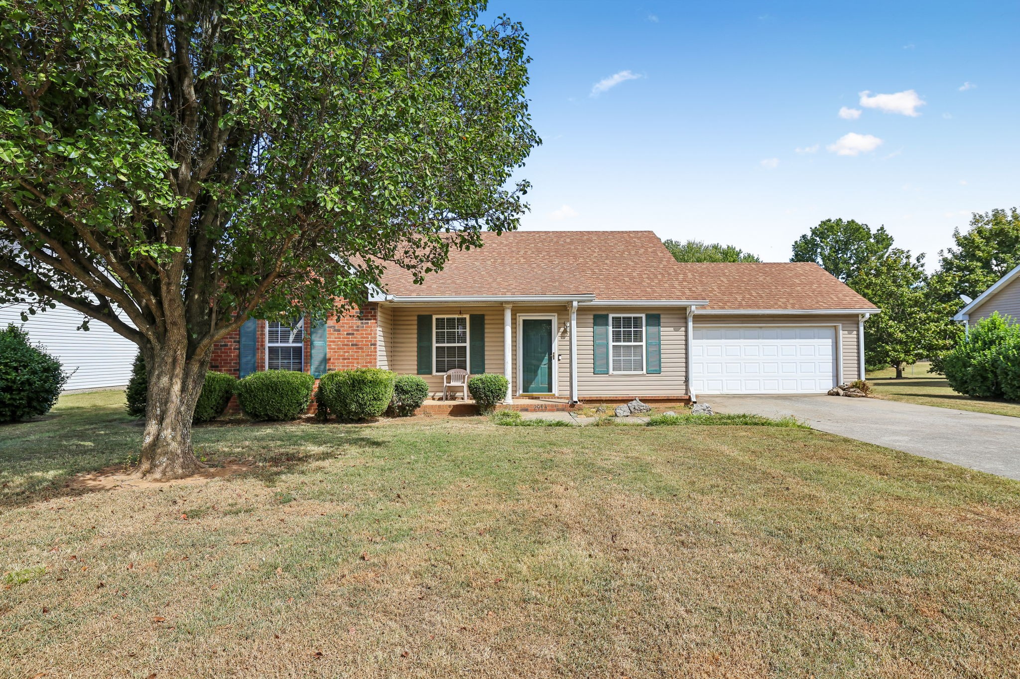 Holsted Dr, Murfreesboro, TN 37128