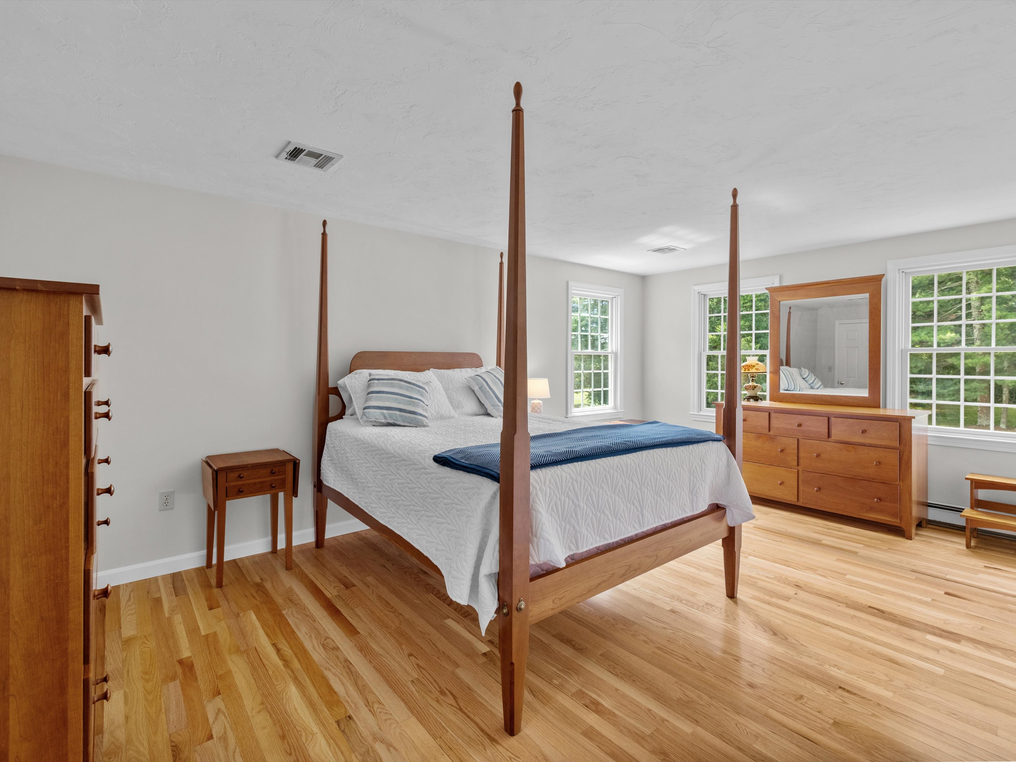  16 King Philip Path, Mendon, MA 01756 - 物件實景