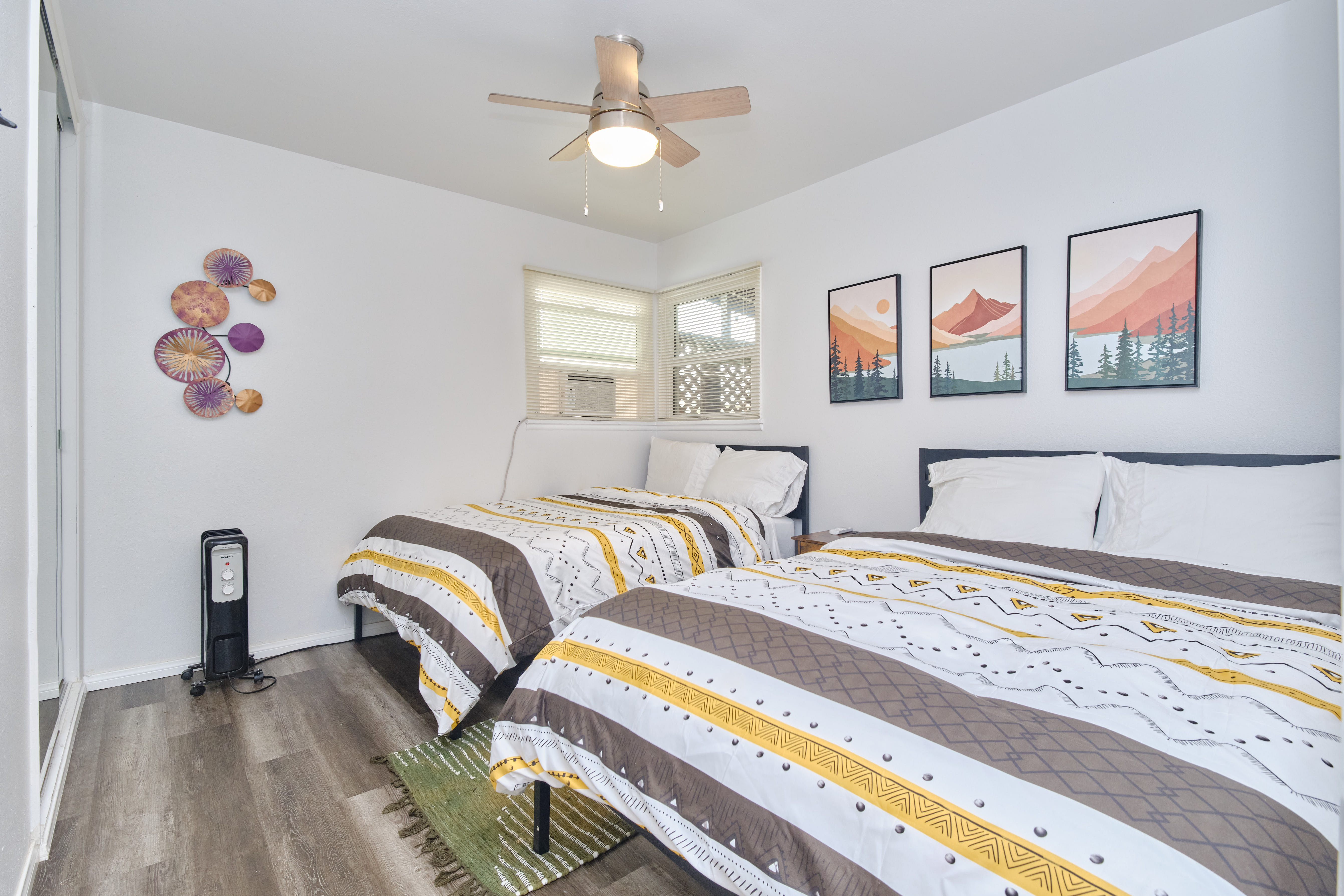 Ontario, California, 91762, United States, 2 Bedrooms Bedrooms, ,1 BathroomBathrooms,Residential,For Sale,1983676