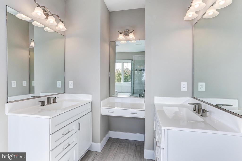 5910 Copper Mill Drive, Fredericksburg, Virginia, 22407, United States, 4 Bedrooms Bedrooms, ,4 BathroomsBathrooms,Residential,For Sale,5910 Copper Mill Drive,1431904
