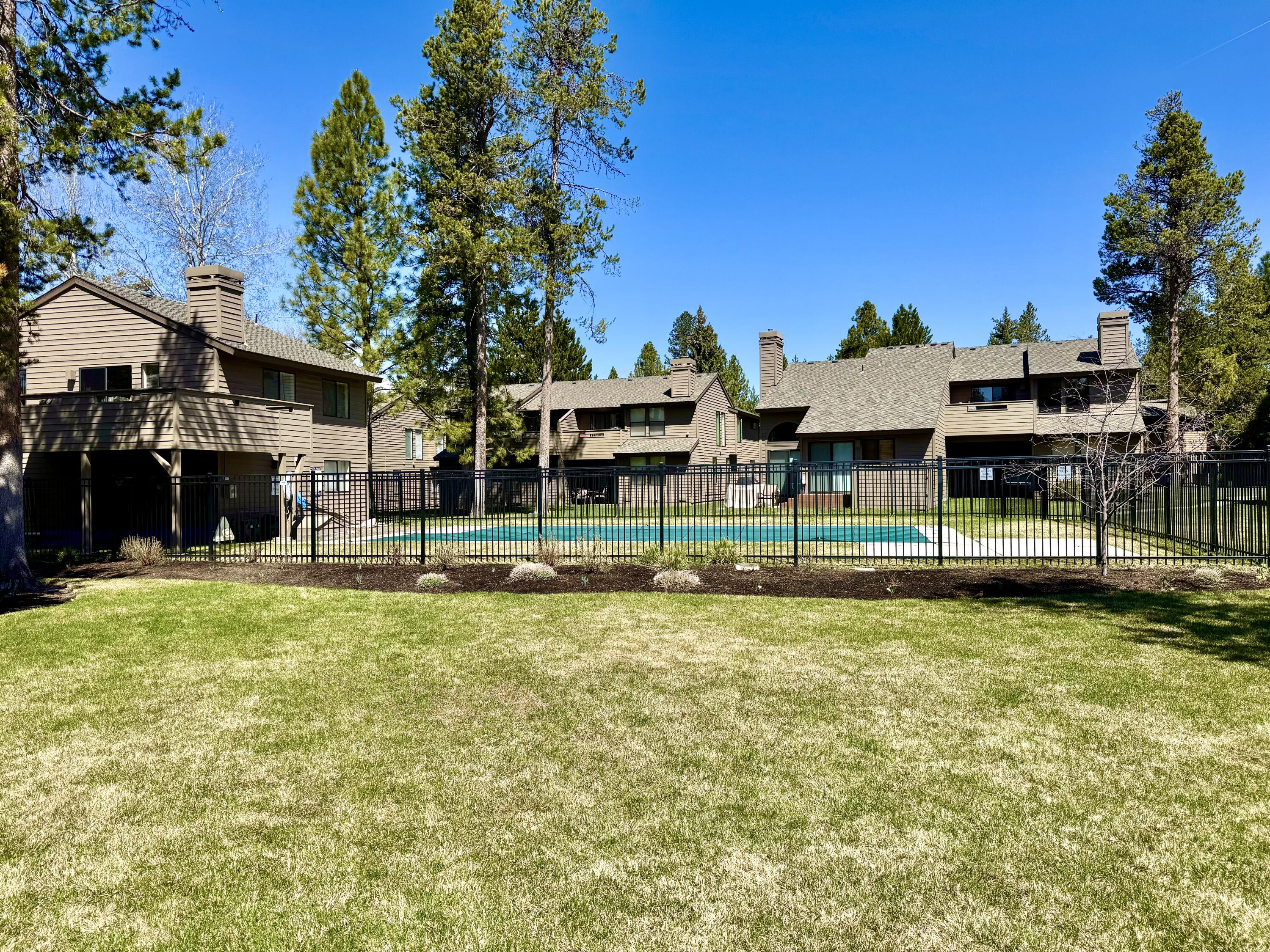 Sunriver, Oregon, 97707, United States, 3 Bedrooms Bedrooms, ,3 BathroomsBathrooms,Residential,For Sale,1778958