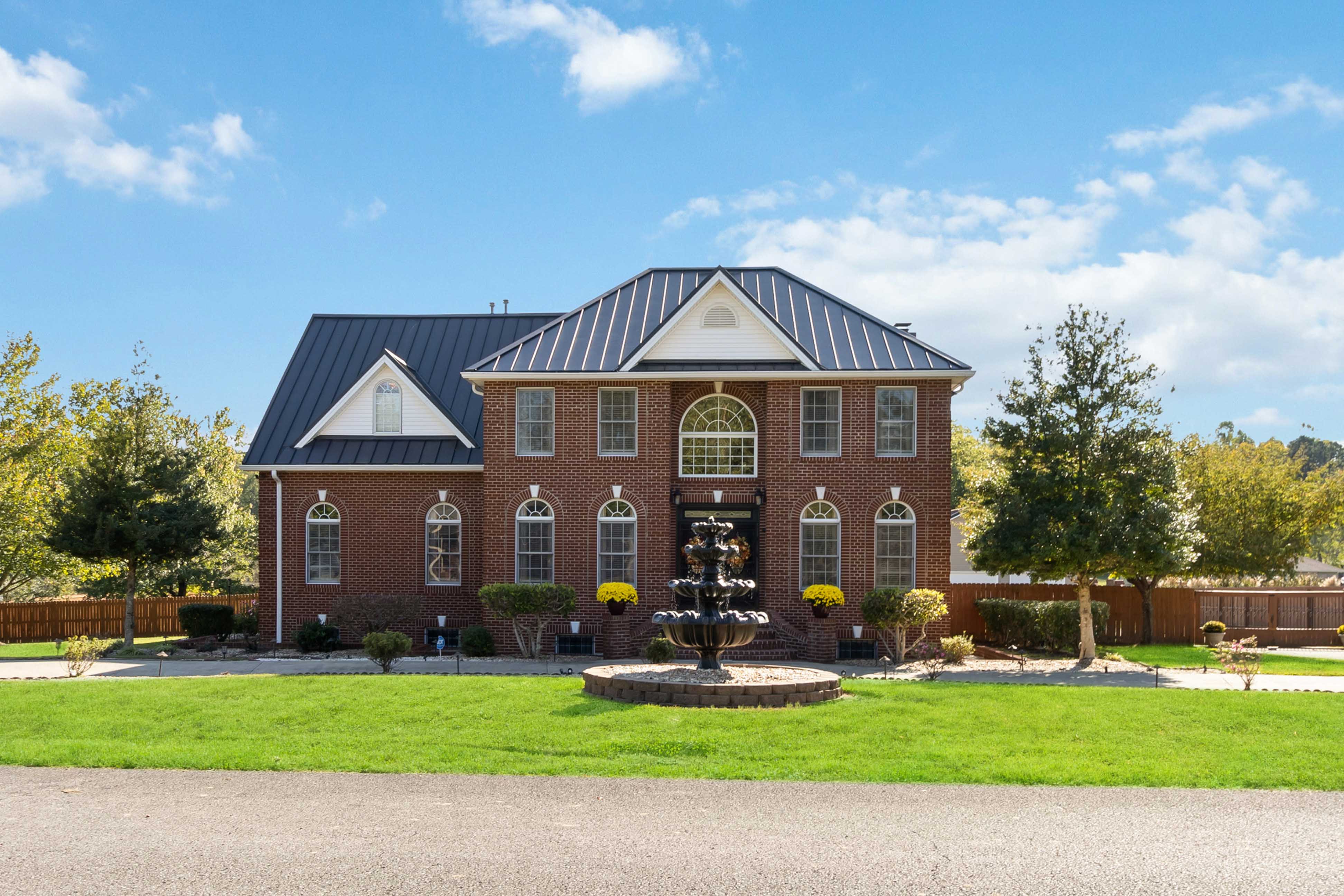 Corbin, Kentucky, 40701, United States, 10 Bedrooms Bedrooms, ,10 BathroomsBathrooms,Residential,For Sale,2045209