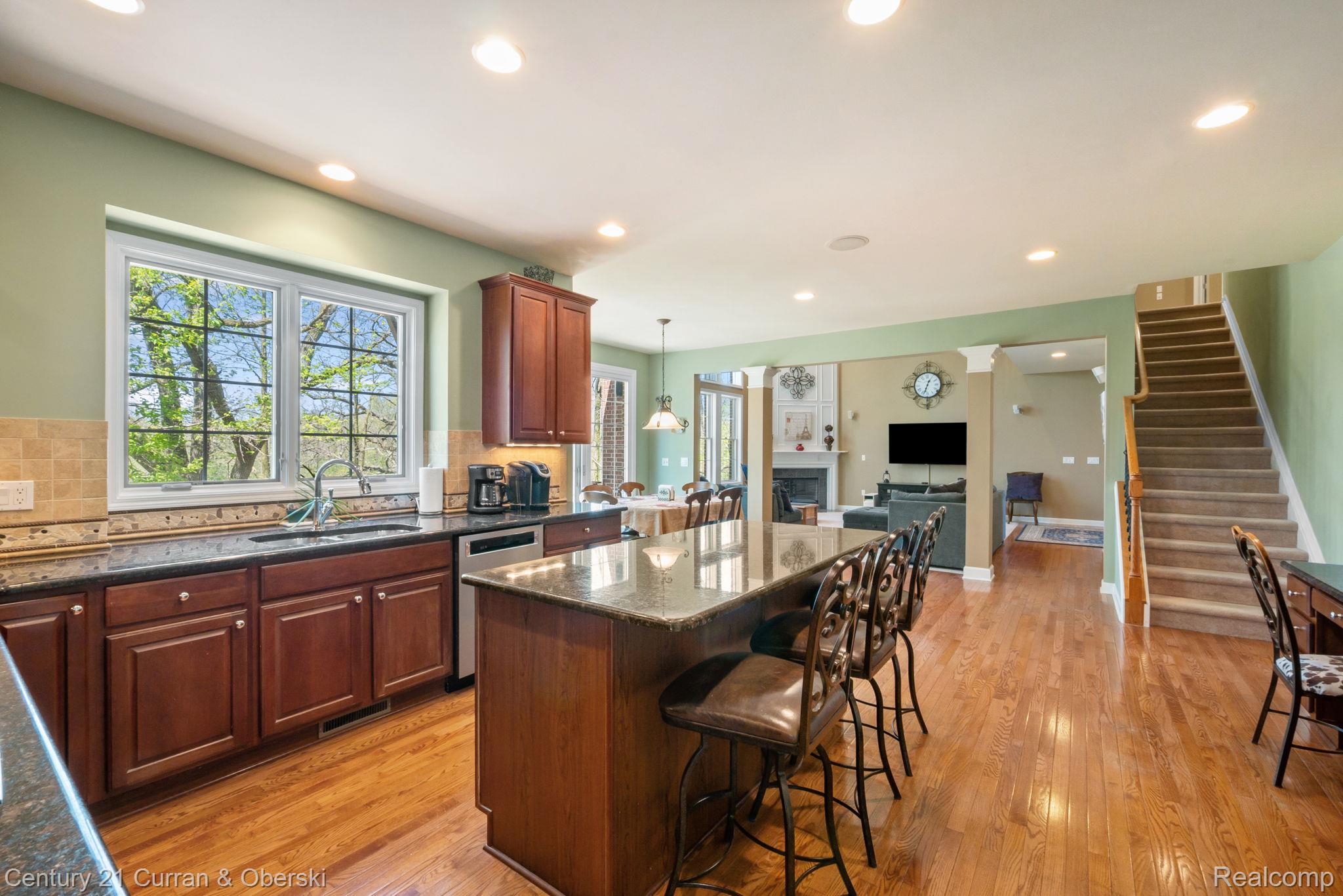 Northville, Michigan, 48168, United States, 5 Bedrooms Bedrooms, ,6 BathroomsBathrooms,Residential,For Sale,2048857