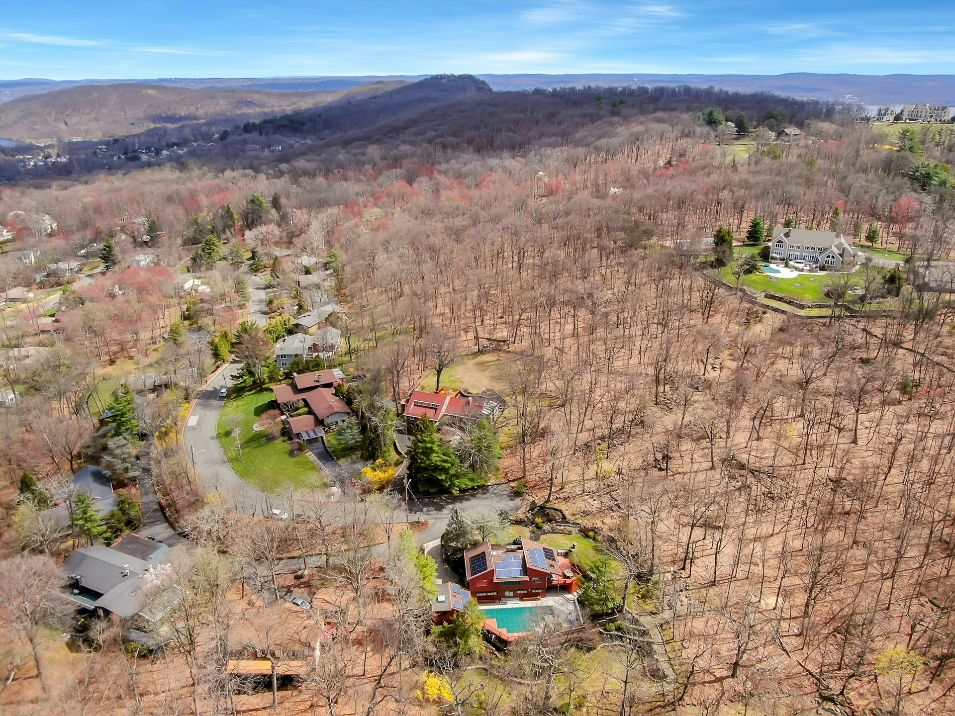  Mountain-Top Sanctuary - 物件實景
