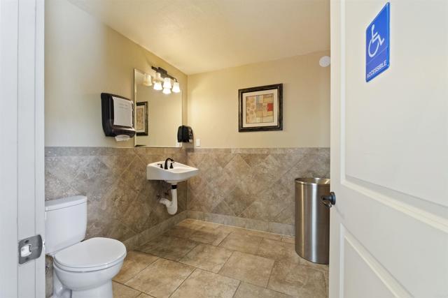 Oceanside, California, 92056, United States, 2 Bedrooms Bedrooms, ,2 BathroomsBathrooms,Residential,For Sale,1974187