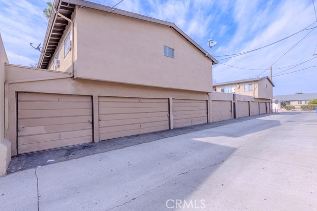 Anaheim, California, 92804, United States, ,Residential,For Sale,1977048