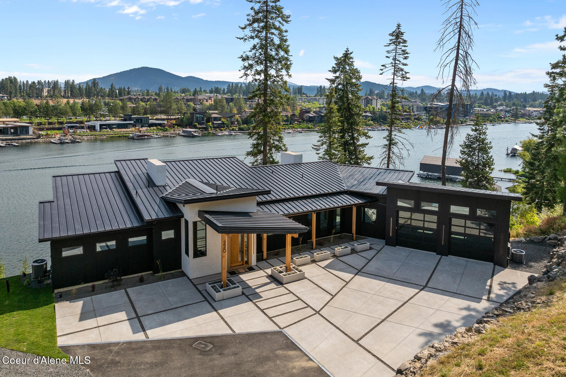 Coeur d'Alene, Idaho, 83814, United States, 5 Bedrooms Bedrooms, ,6 BathroomsBathrooms,Residential,For Sale,1920855