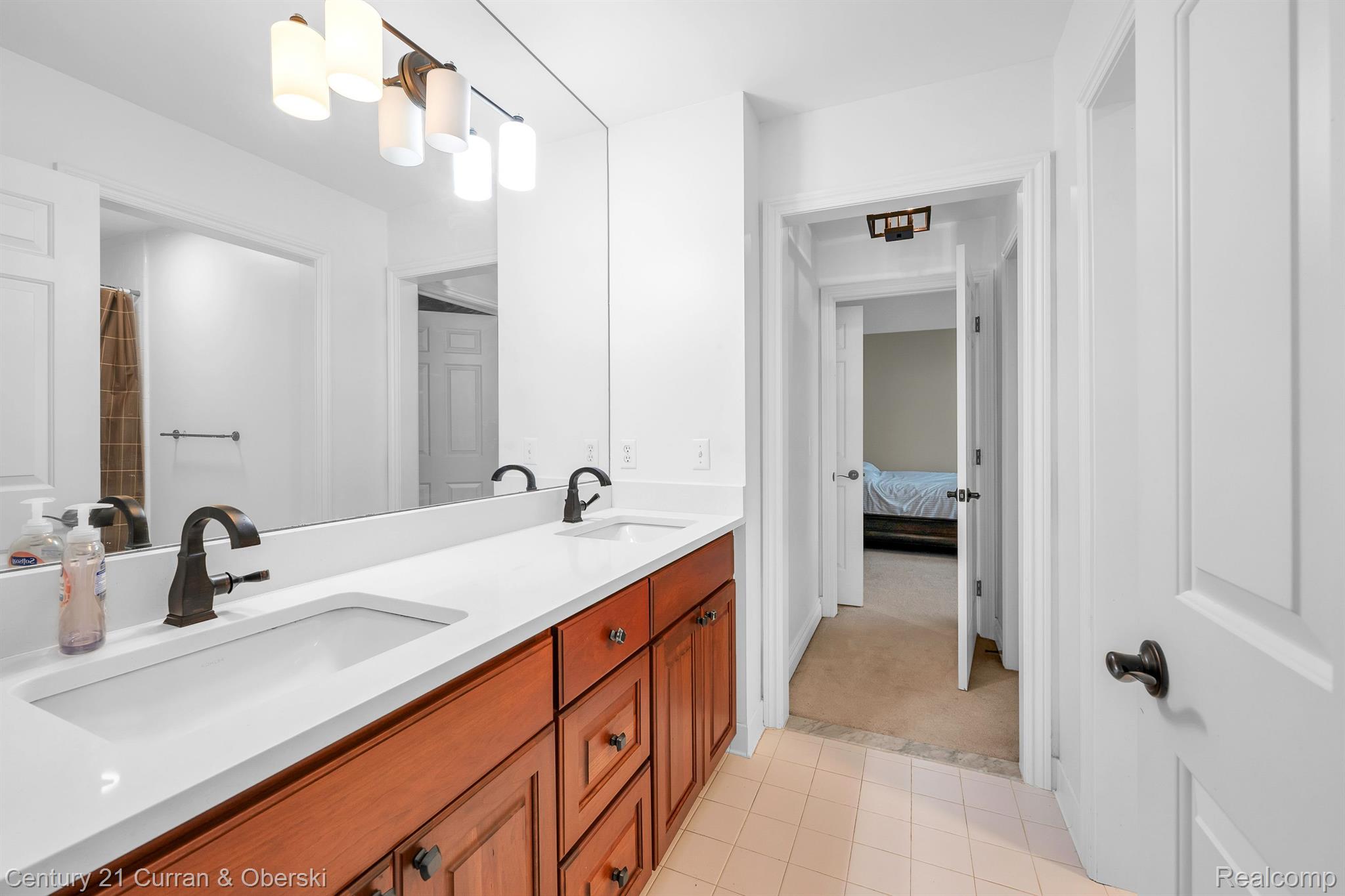 Northville Township, Michigan, 48168, United States, 6 Bedrooms Bedrooms, ,6 BathroomsBathrooms,Residential,For Sale,1976902