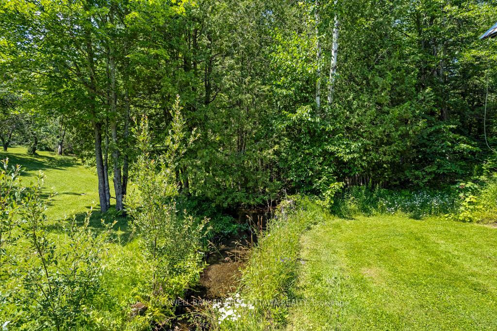 LANARK HIGHLANDS, Ontario, K0G 1K0, CA, 3 Bedrooms Bedrooms, ,Residential,For Sale,1947994