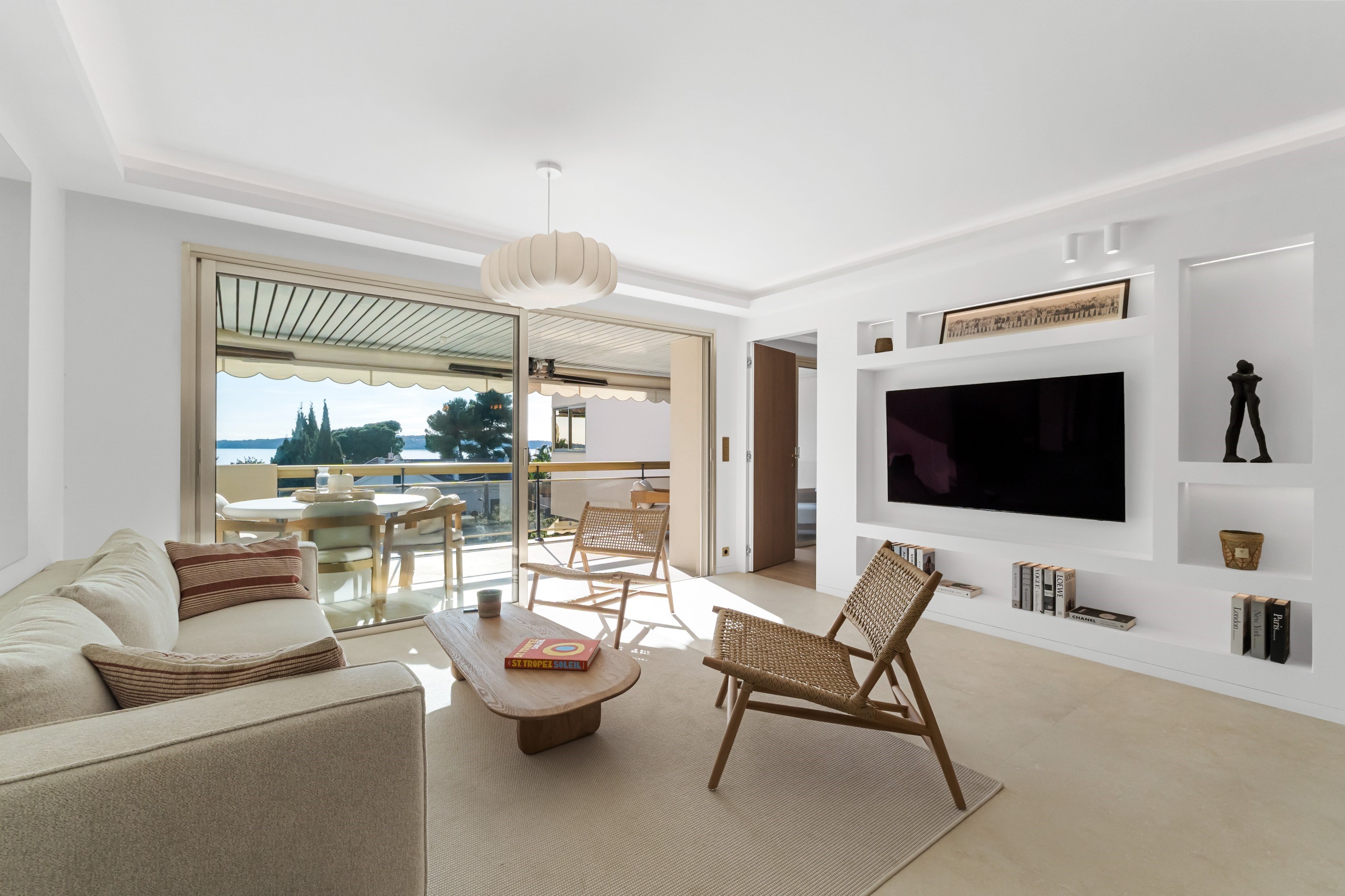  Cannes Palm Beach renovated 4-room apartment with terrace and sea view - 物件實景