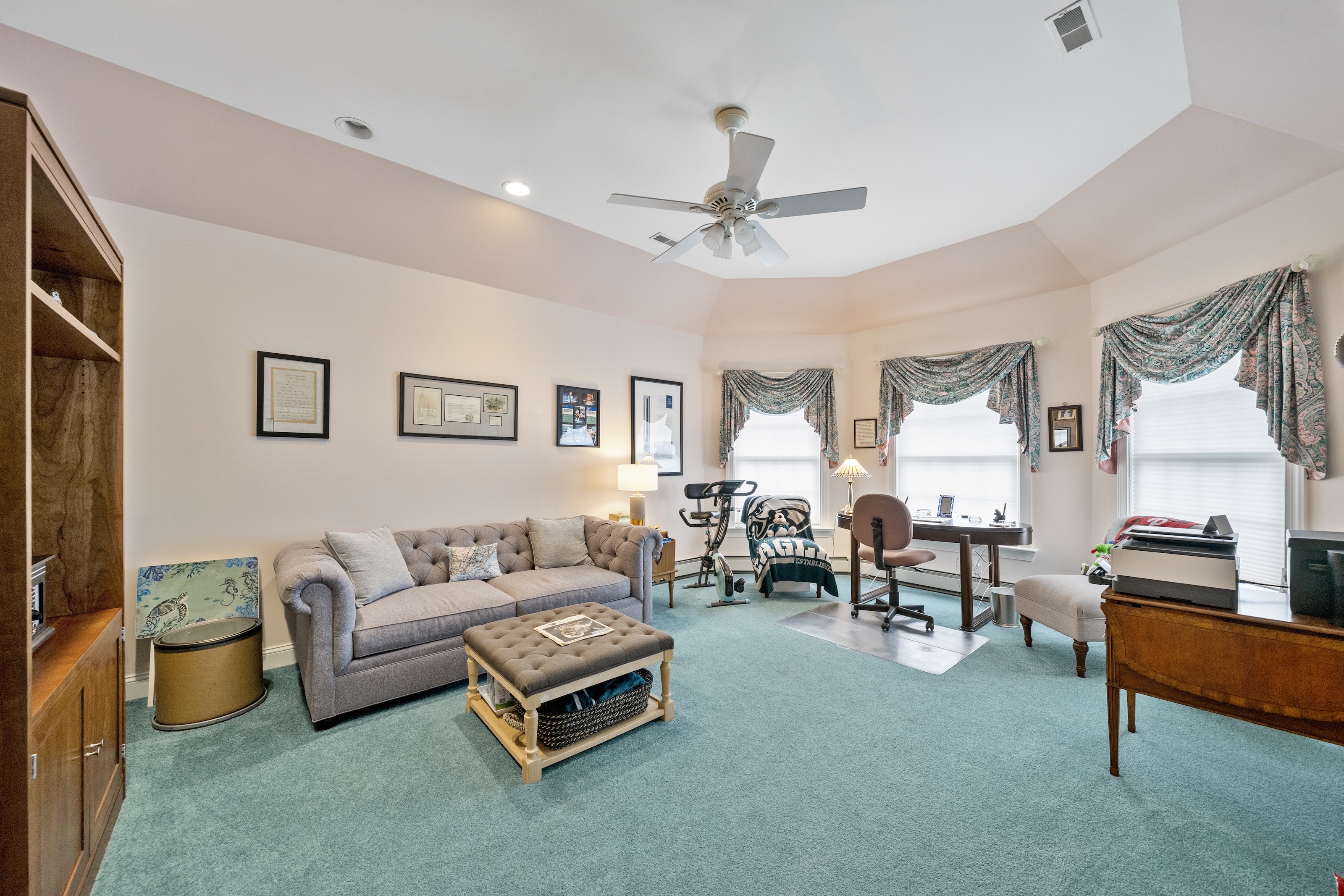  24 Cedar Meadow Drive - 物件實景