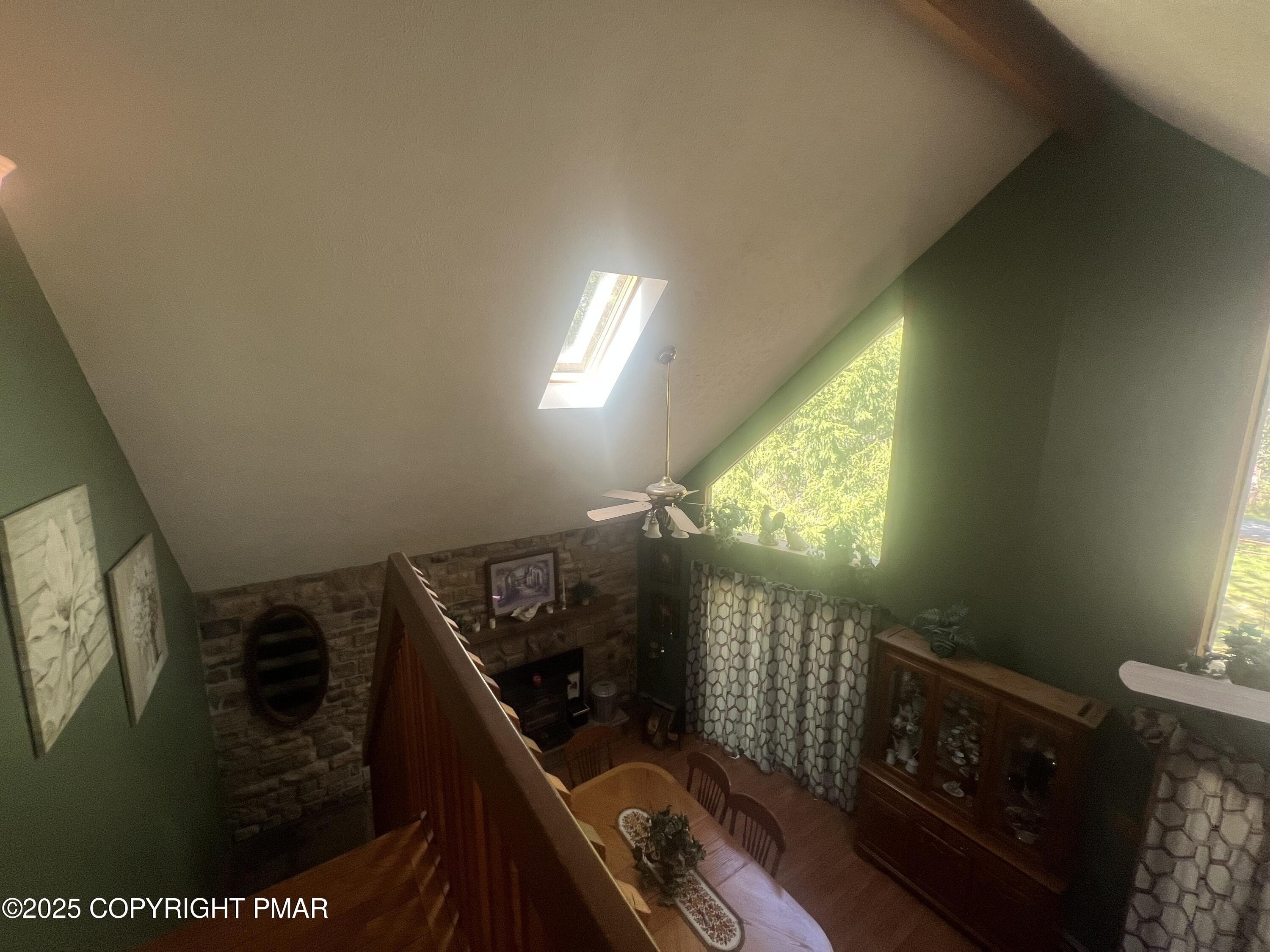 Blakeslee, Pennsylvania, 18610, United States, 4 Bedrooms Bedrooms, ,3 BathroomsBathrooms,Residential,For Sale,1982543