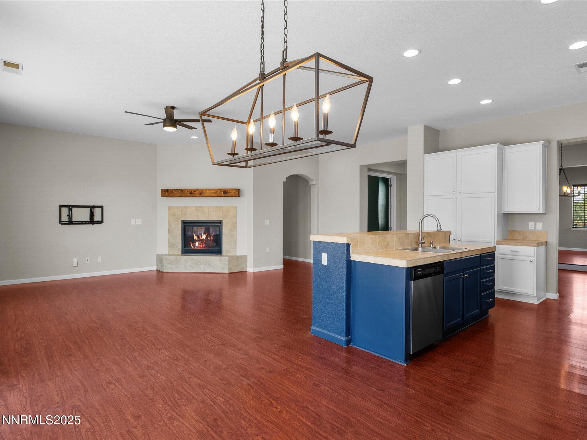 Dayton, Nevada, 89403, United States, 3 Bedrooms Bedrooms, ,2 BathroomsBathrooms,Residential,For Sale,1848243
