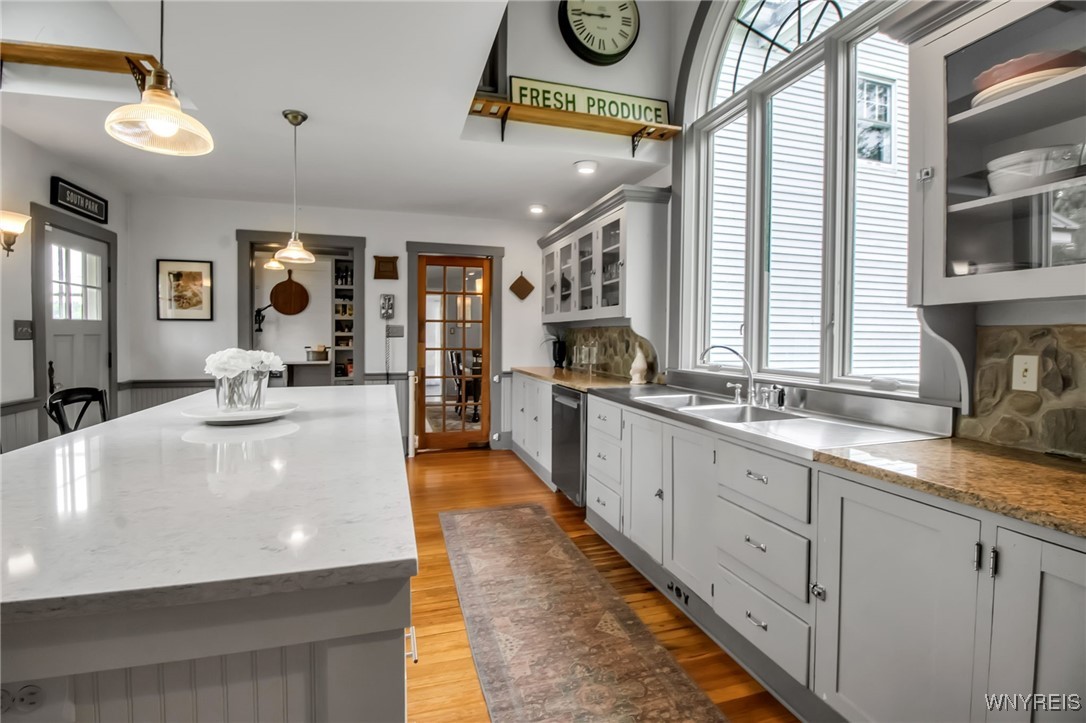 Aurora, New York, 14052, United States, 3 Bedrooms Bedrooms, ,3 BathroomsBathrooms,Residential,For Sale,1865001