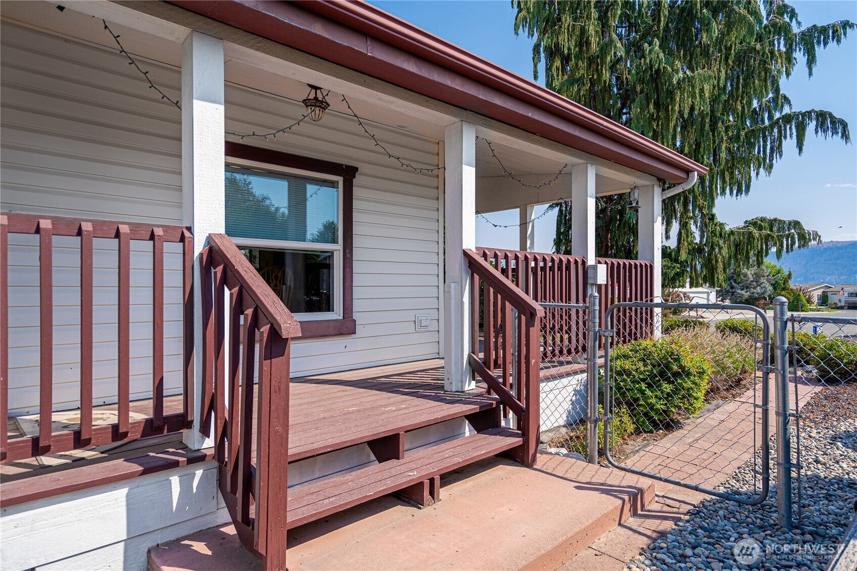 Manson, Washington, 98831, United States, 3 Bedrooms Bedrooms, ,2 BathroomsBathrooms,Residential,For Sale,1901379