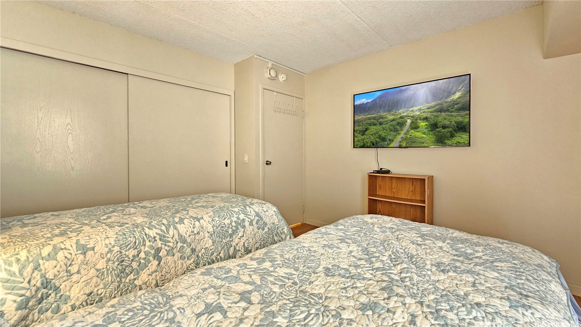 Honolulu, Hawaii, 96815, United States, 2 Bedrooms Bedrooms, ,2 BathroomsBathrooms,Residential,For Sale,1796212