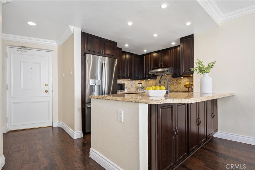 Long Beach, California, 90802, United States, 3 Bedrooms Bedrooms, ,2 BathroomsBathrooms,Residential,For Sale,1989203