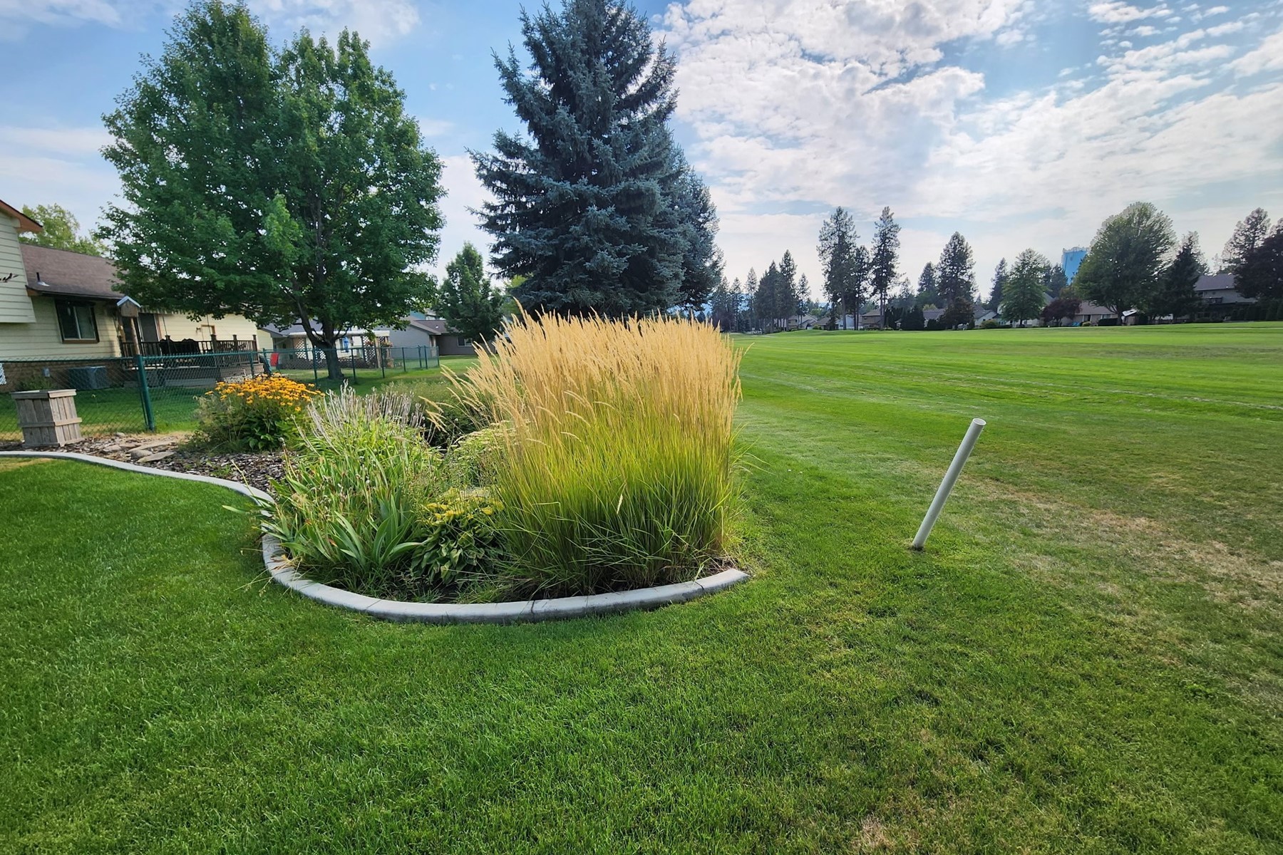  Lovingly Maintained, Golf Course Living - 物件實景