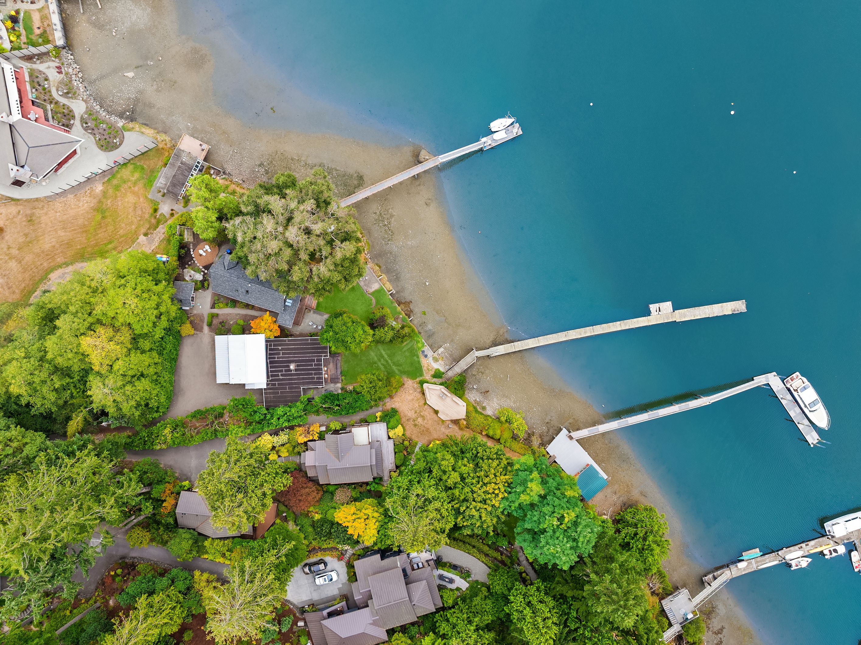  15122 & 15128 NE Anna Vera Lane, Bainbridge Island, WA 98110 - 物件實景