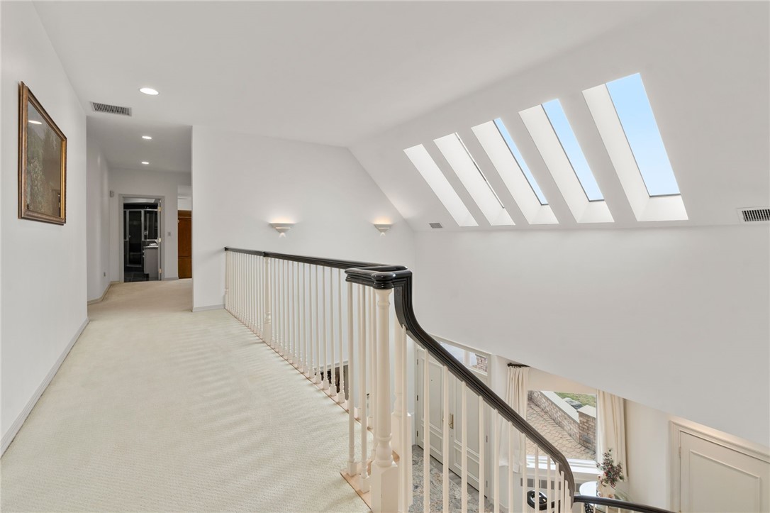 Cranston, Rhode Island, 02920, United States, 3 Bedrooms Bedrooms, ,4 BathroomsBathrooms,Residential,For Sale,1993261