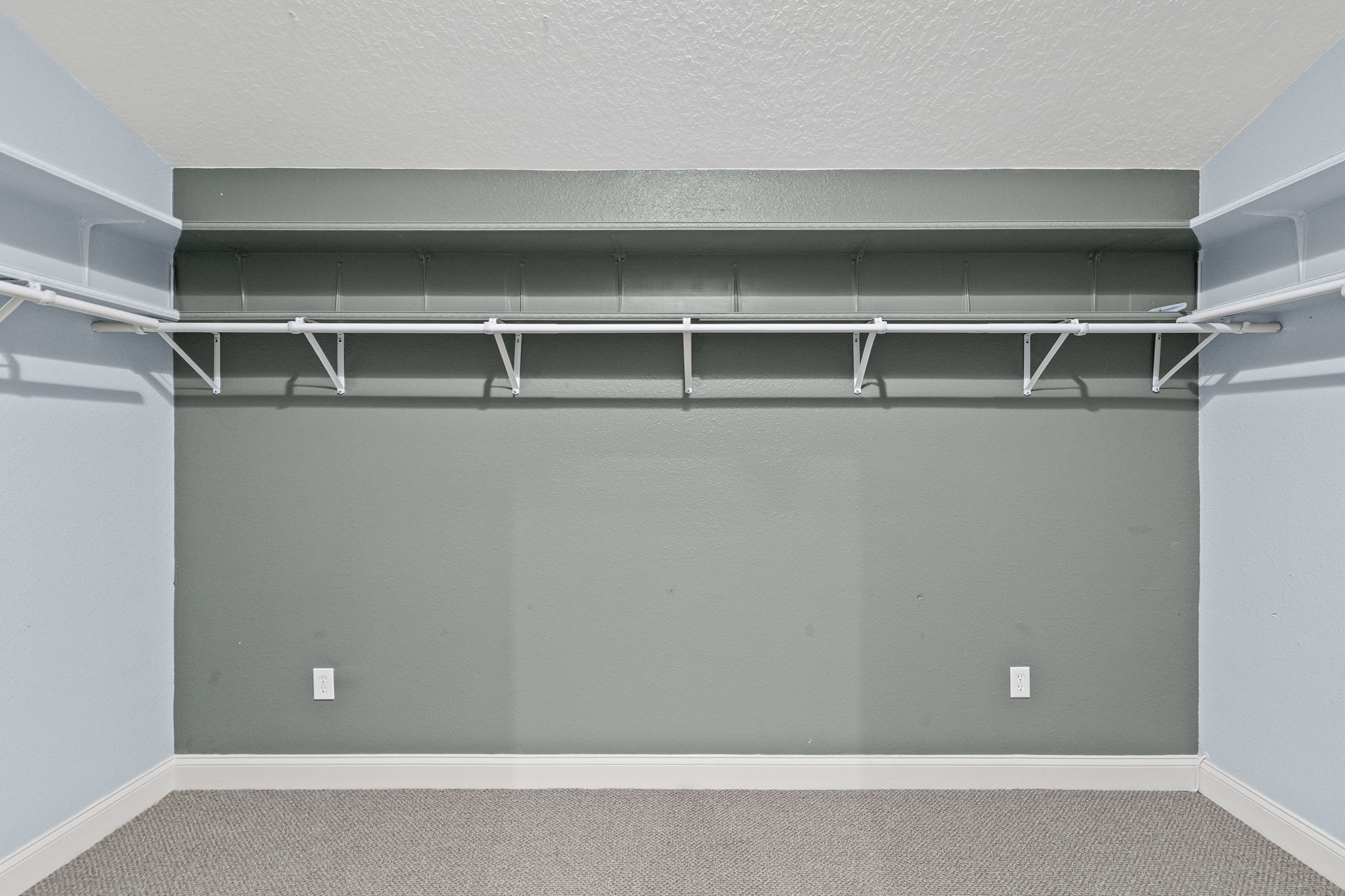 Land O Lakes, Florida, 34638, United States, 4 Bedrooms Bedrooms, ,4 BathroomsBathrooms,Residential,For Sale,1973686