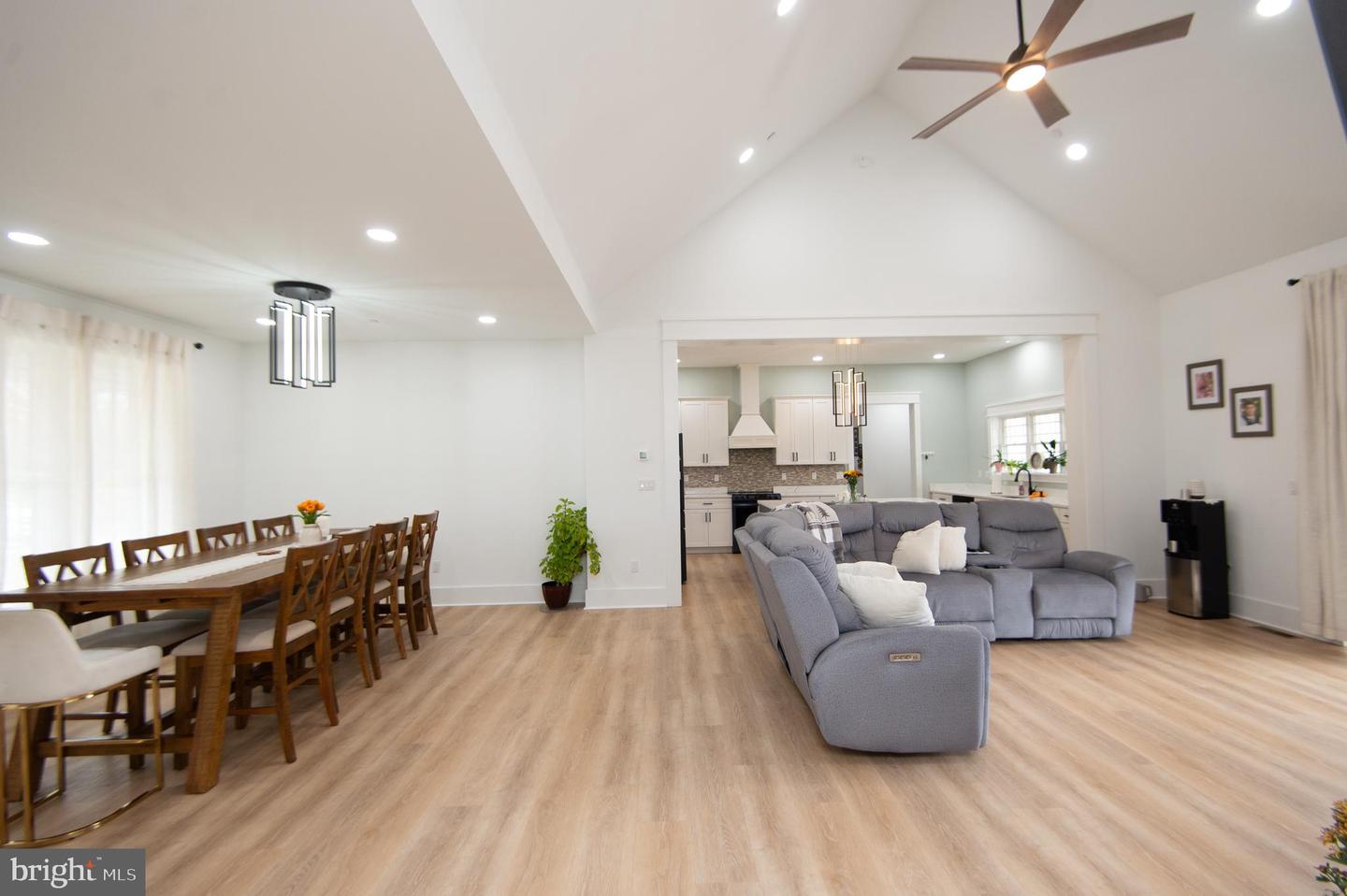 Delmar, Maryland, 21875, United States, 4 Bedrooms Bedrooms, ,4 BathroomsBathrooms,Residential,For Sale,1992058