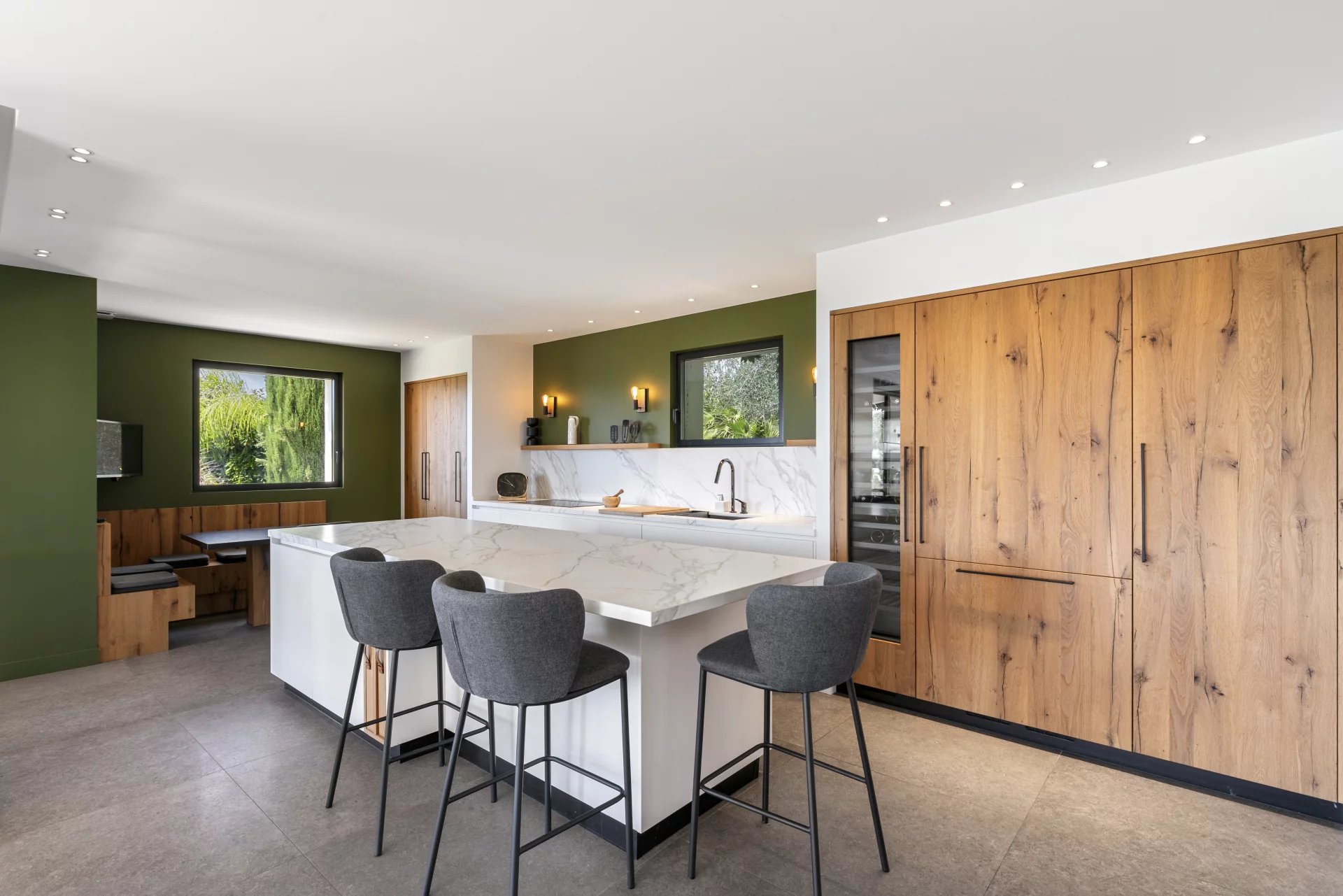Nice, Provence-Alpes-Côte d’Azur, 06000, FR, 4 Bedrooms Bedrooms, ,6 BathroomsBathrooms,Residential,For Sale,1950974